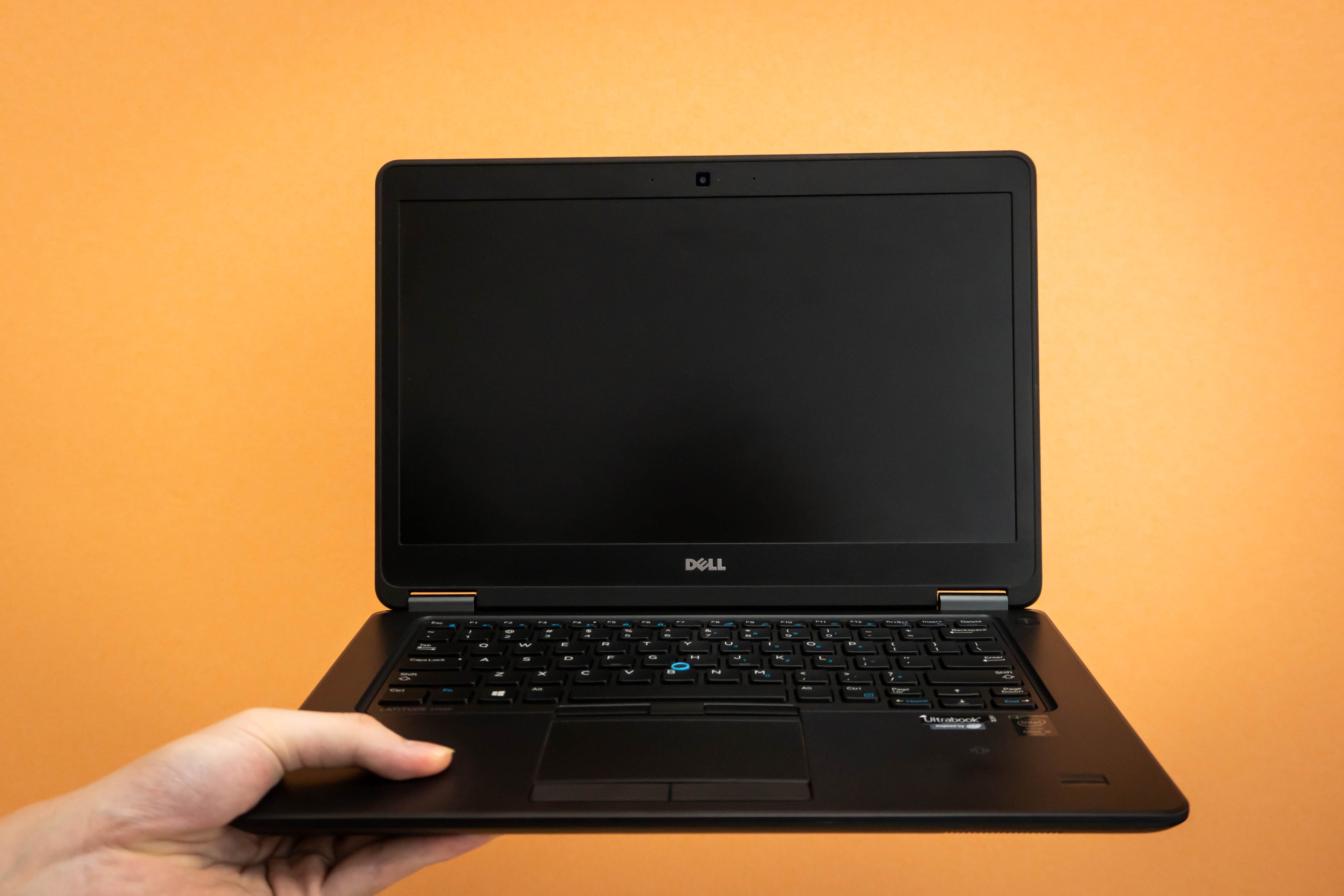 Nguoi Viet quan tam may tinh, do dien tu cu nhieu hon hinh anh