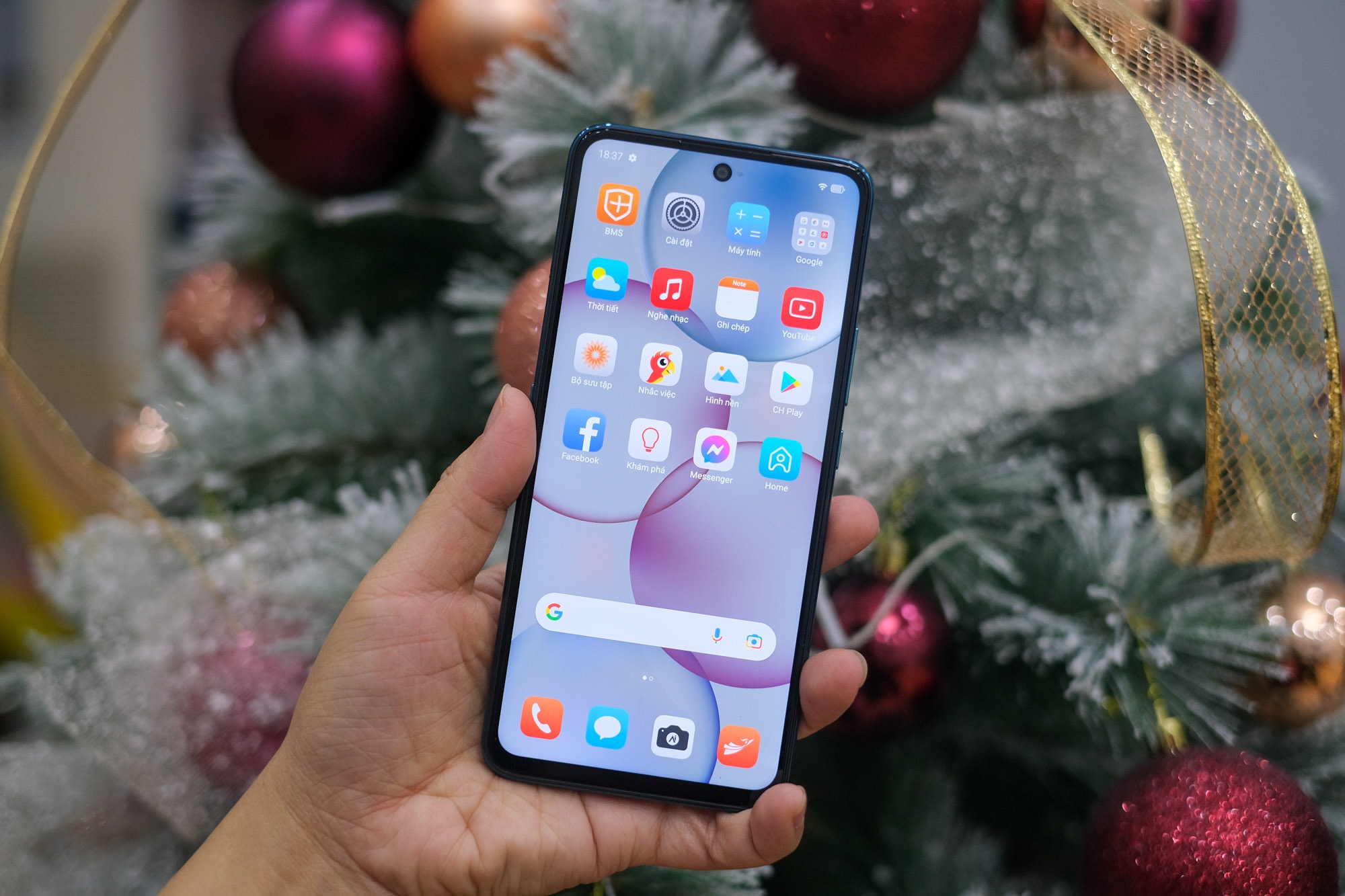 Bkav ra mat dong dien thoai A series gia re anh 1