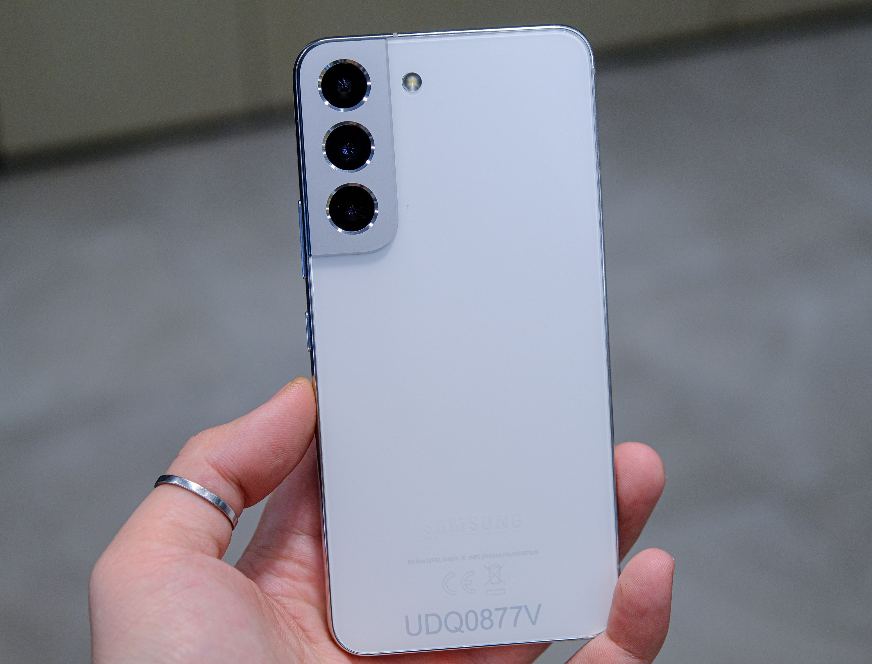 Trai nghiem Galaxy S22,  S22+: thiet ke khong doi,  hieu nang cai thien anh 3