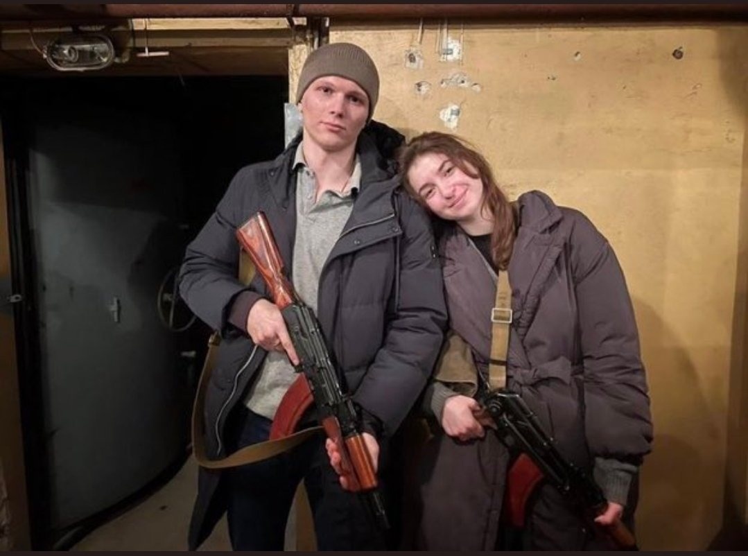 Ukraine keu goi nguoi dan khong dang anh quan doi len Internet hinh anh