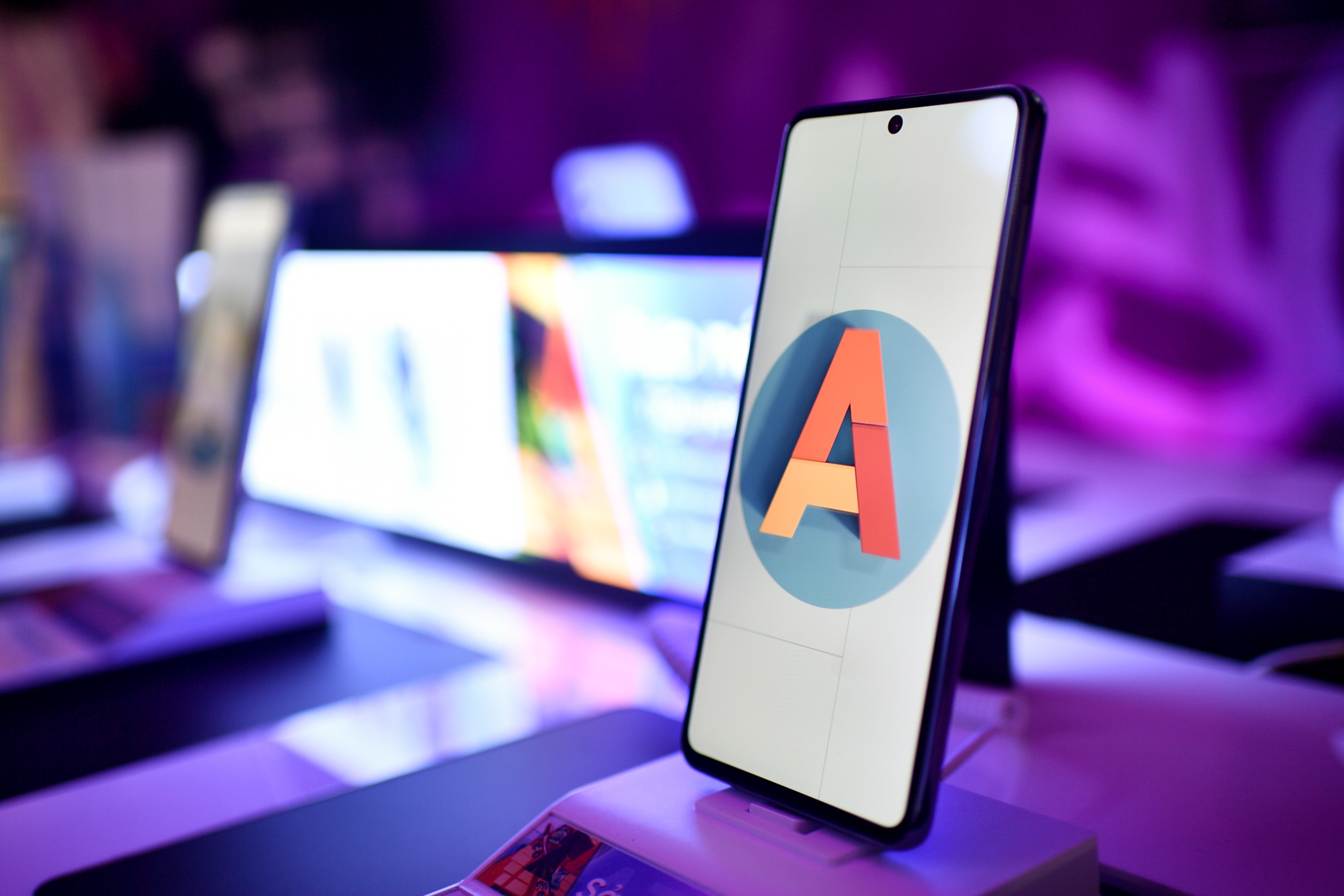 Samsung lap hoc vien game anh 4