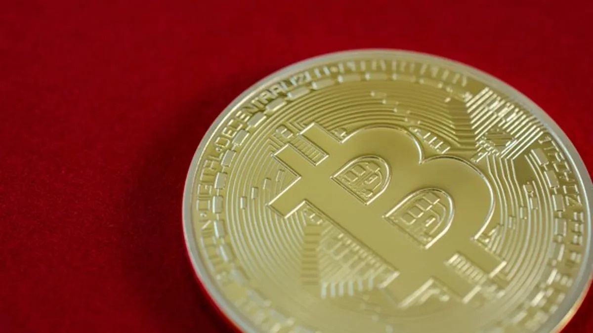 Bitcoin lai roi vao vung nguy hiem hinh anh