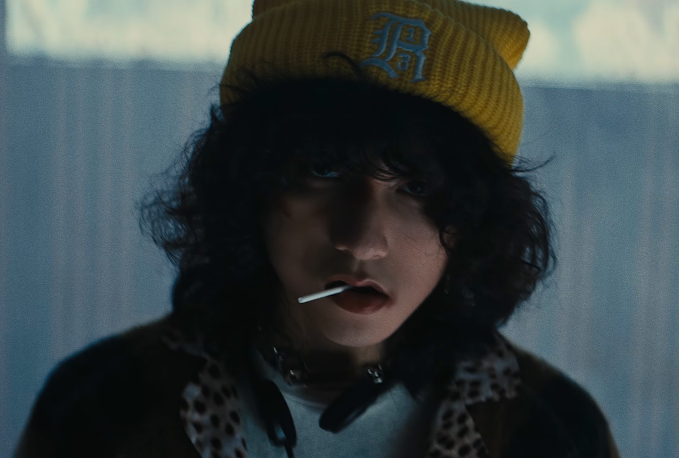 MV gay tranh cai cua Son Tung bi go khoi YouTube hinh anh