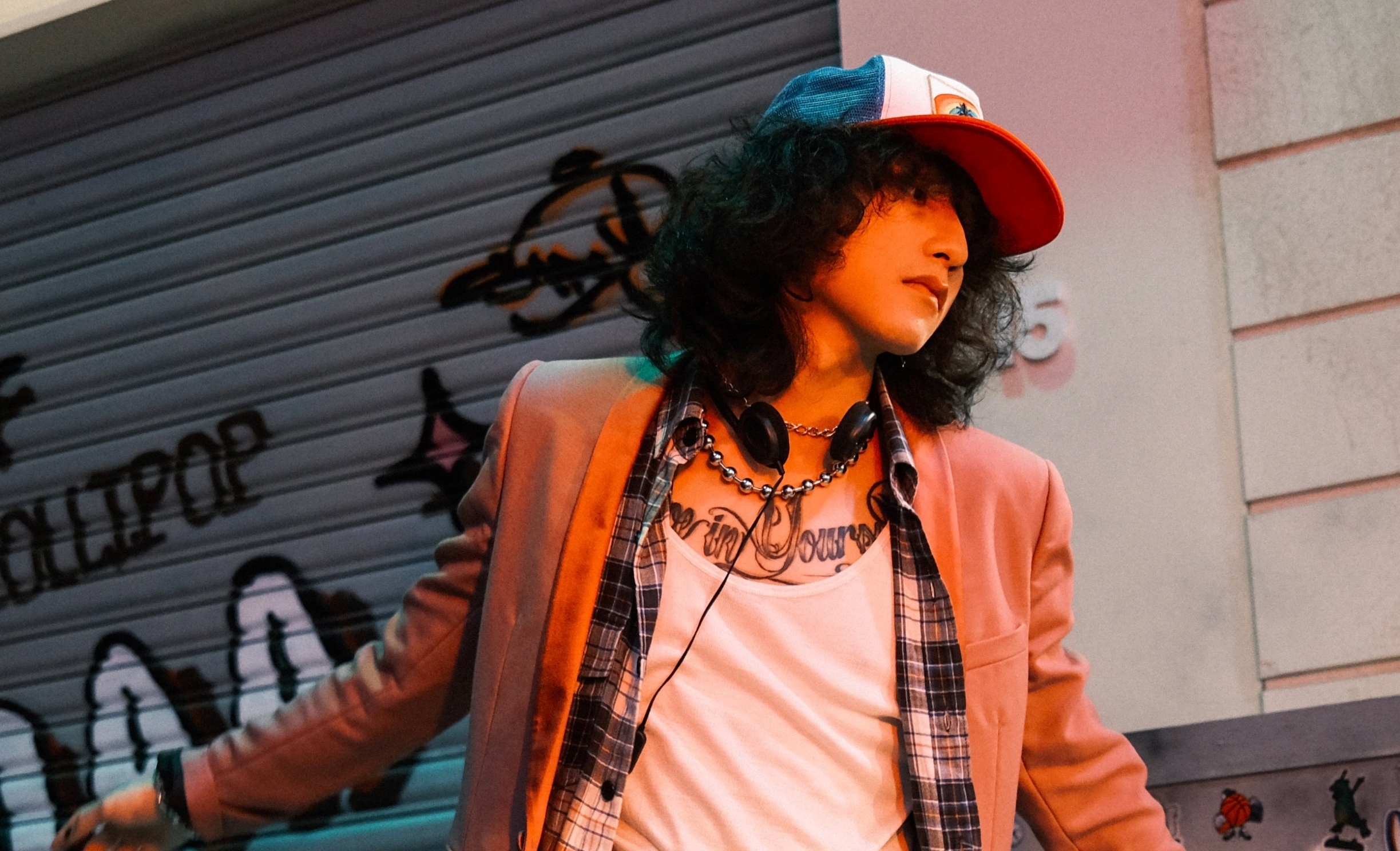 Son Tung hop tac voi du an metaverse gay tranh cai hinh anh