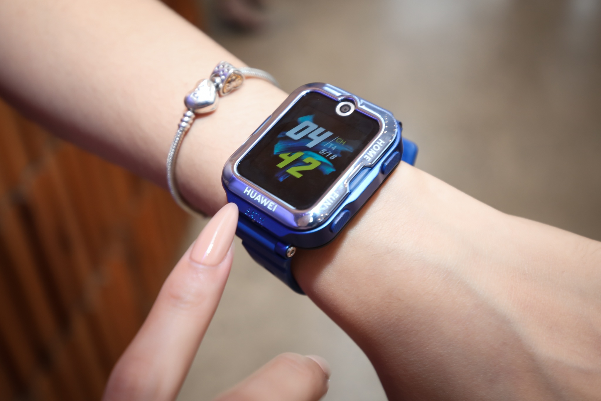 thiet bi deo thong minh anh 13