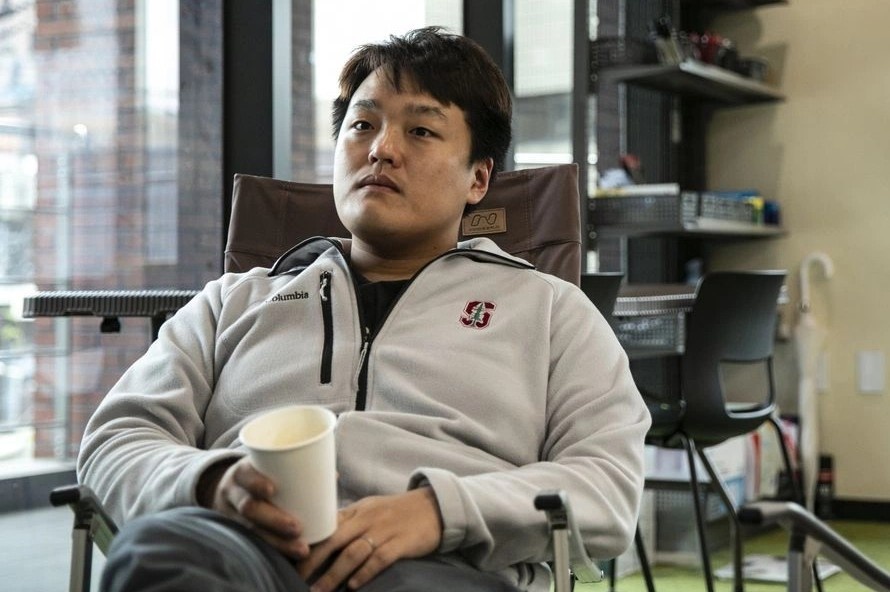 Han Quoc dieu tra LUNA hinh anh