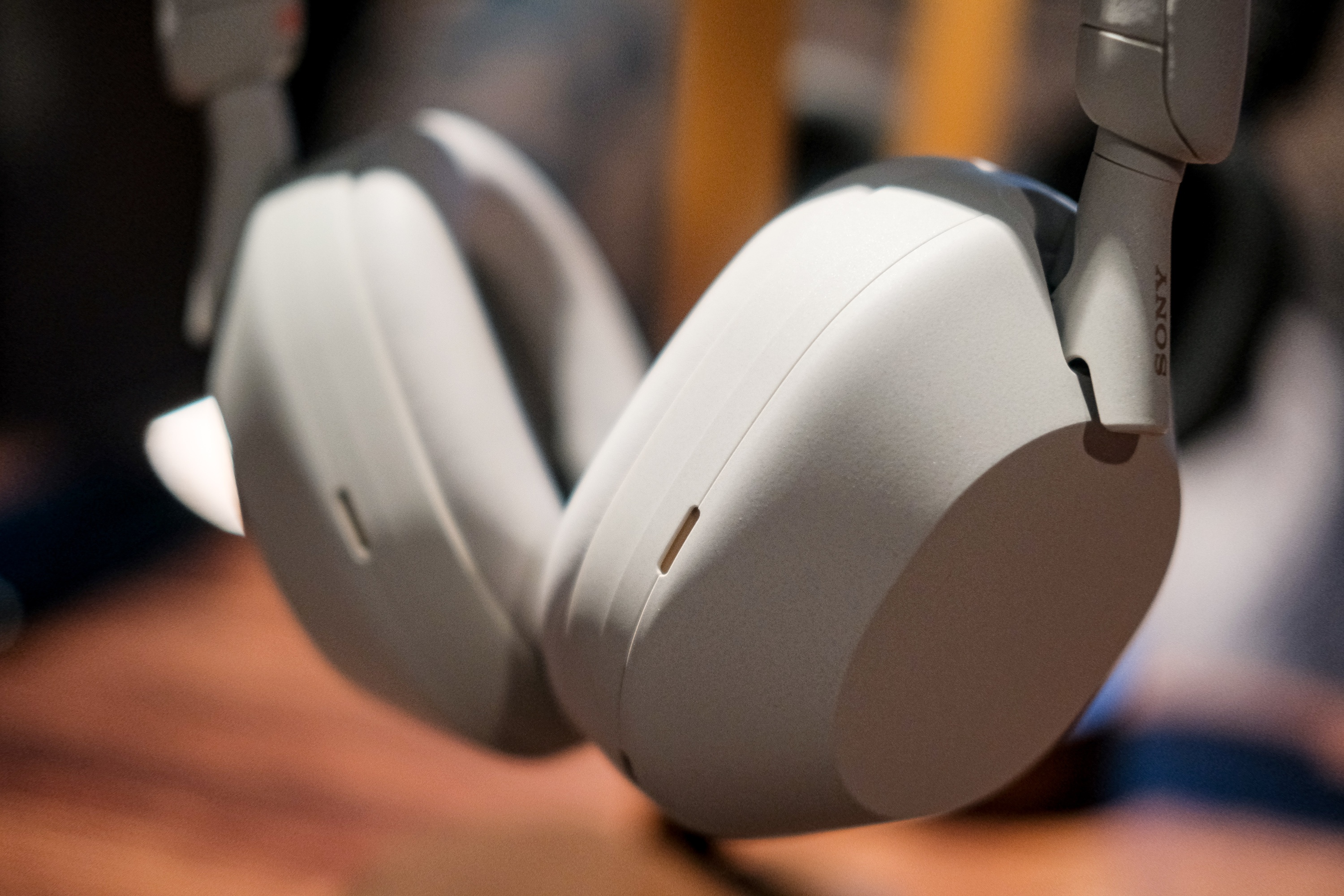 tai nghe chong on cao cap anh 3