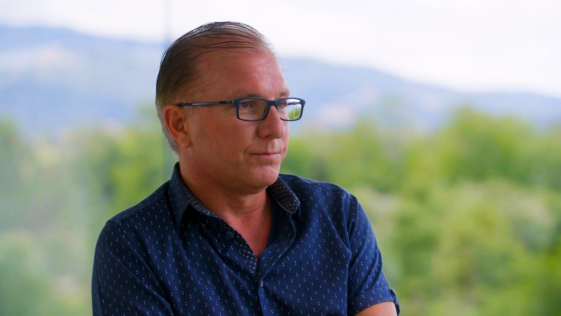 Sep Apple mia mai Samsung hinh anh