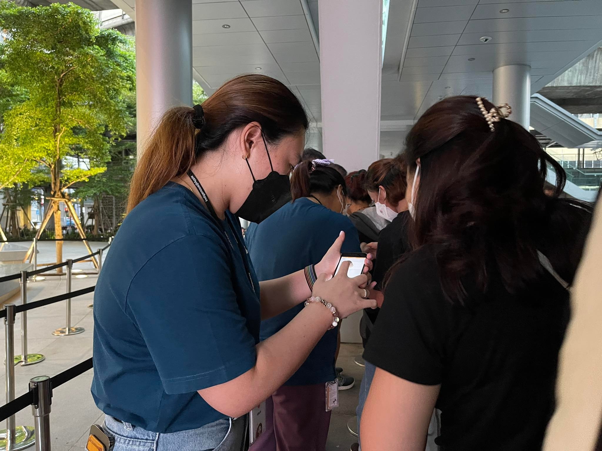 cho mua iphone 14 anh 1