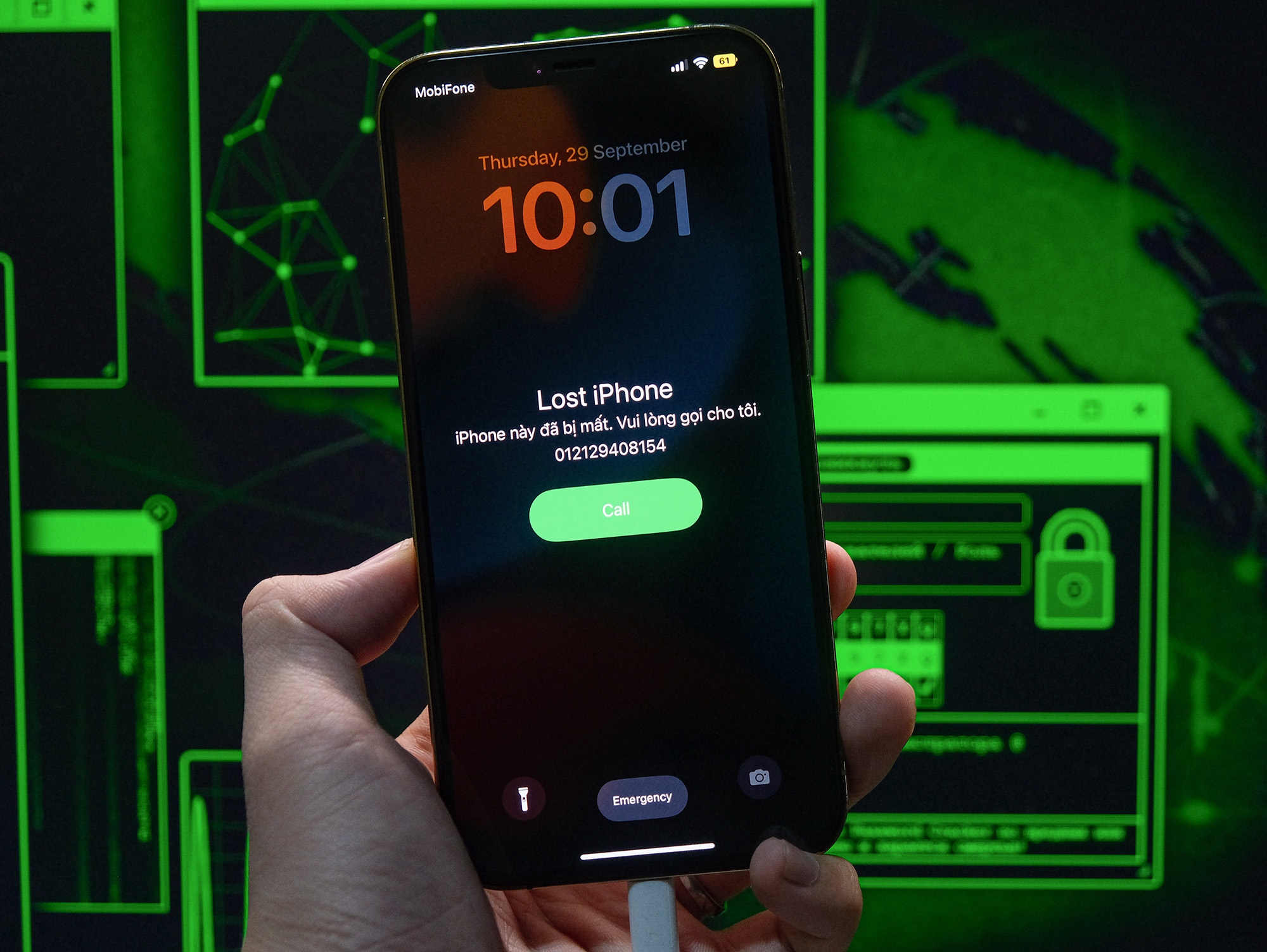 Xuat hien cong cu be khoa iPhone trom cap hinh anh