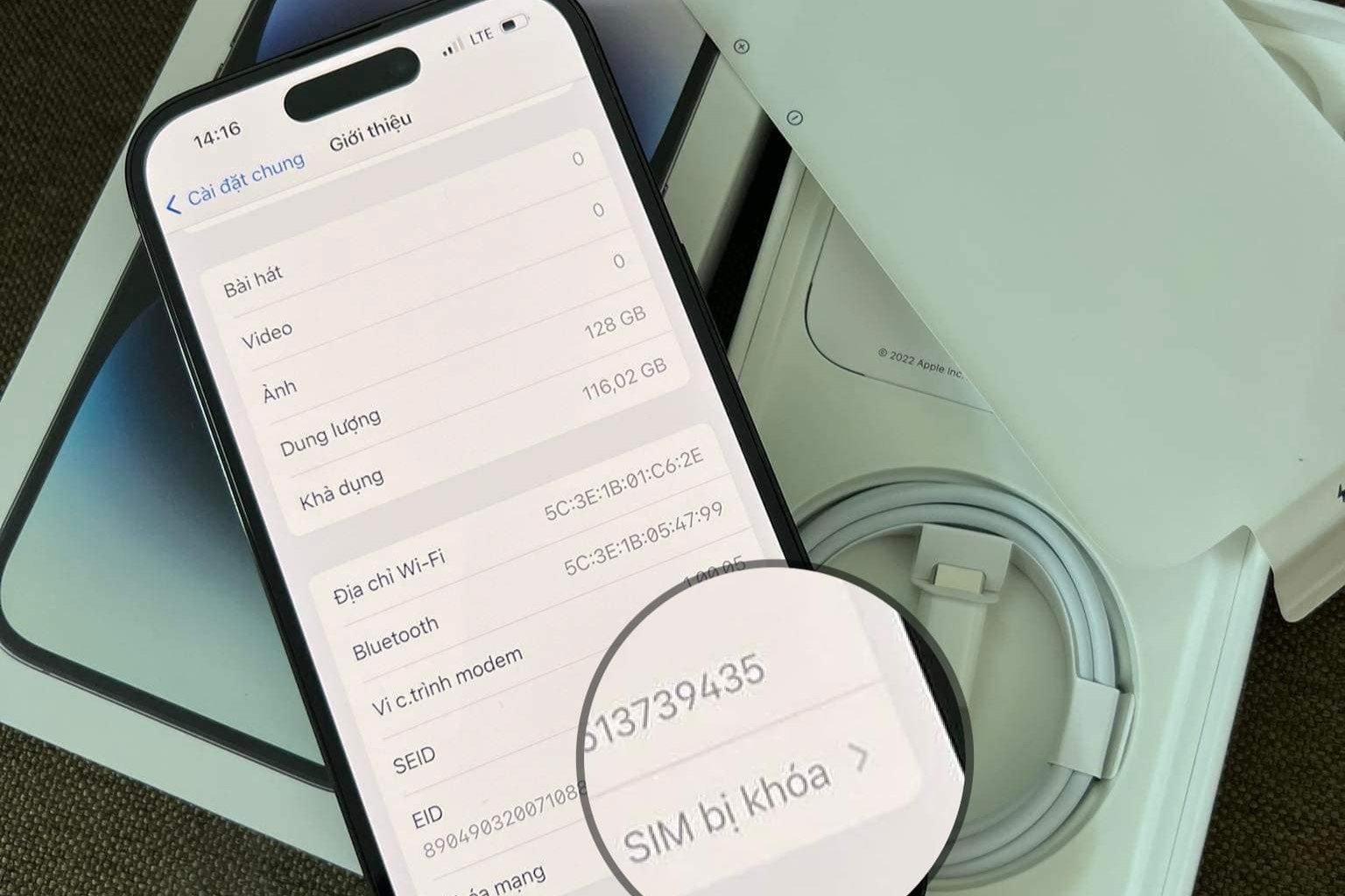 iPhone 14 xach tay tu quoc gia gan My van co khe SIM hinh anh