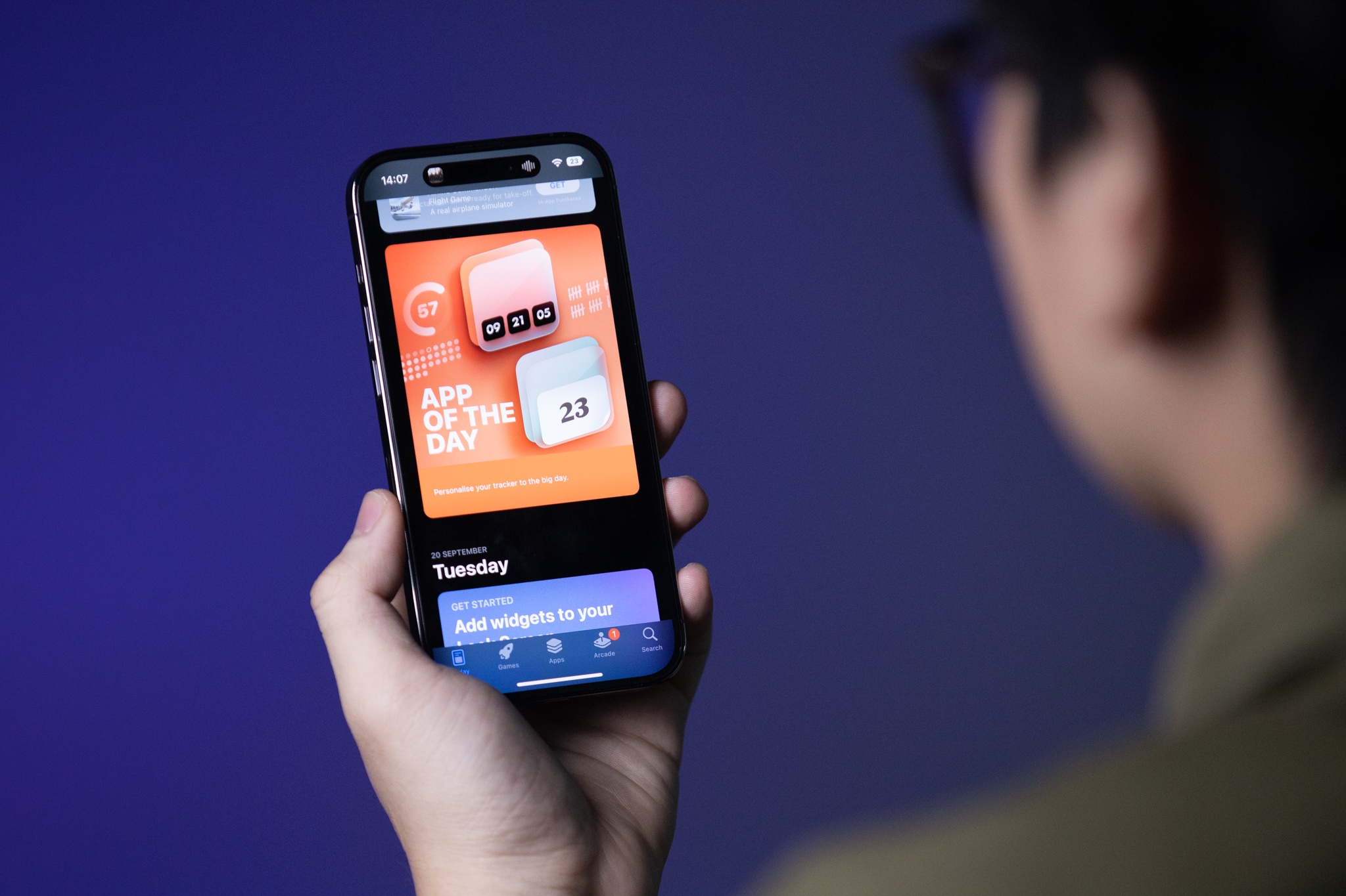 cuoc chien ban iphone 14 anh 2