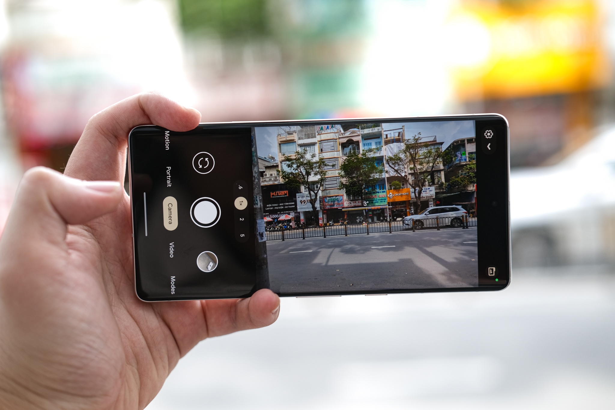 tren tay Pixel 7 pro anh 11