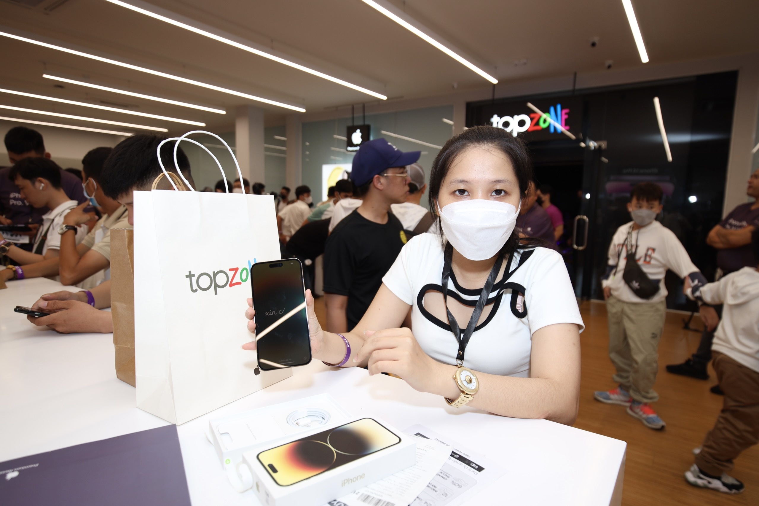 cho mua iphone 14 anh 3