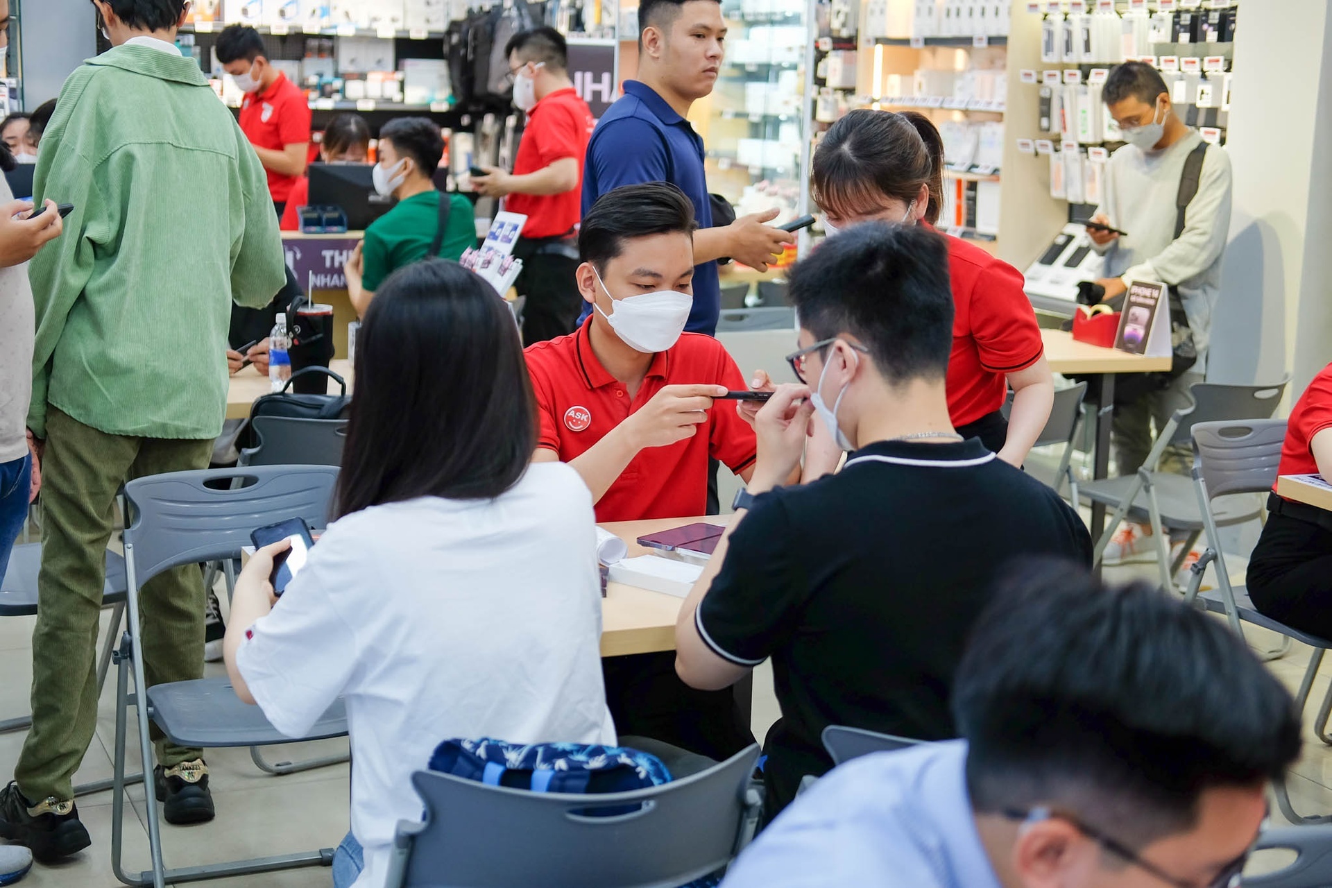 thi truong smartphone di xuong anh 1