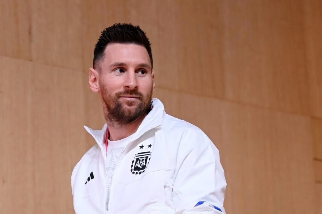 Hang trieu nguoi tim kiem ten Messi sau tran thua hinh anh