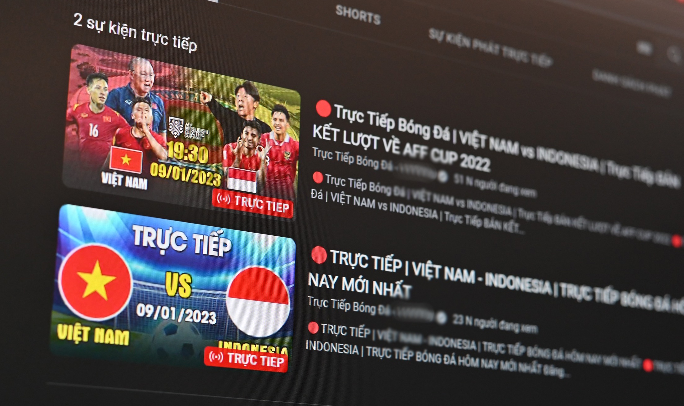 Hang chuc nghin nguoi xem lai tran Viet Nam - Indonesia o SEA Games 31 hinh anh