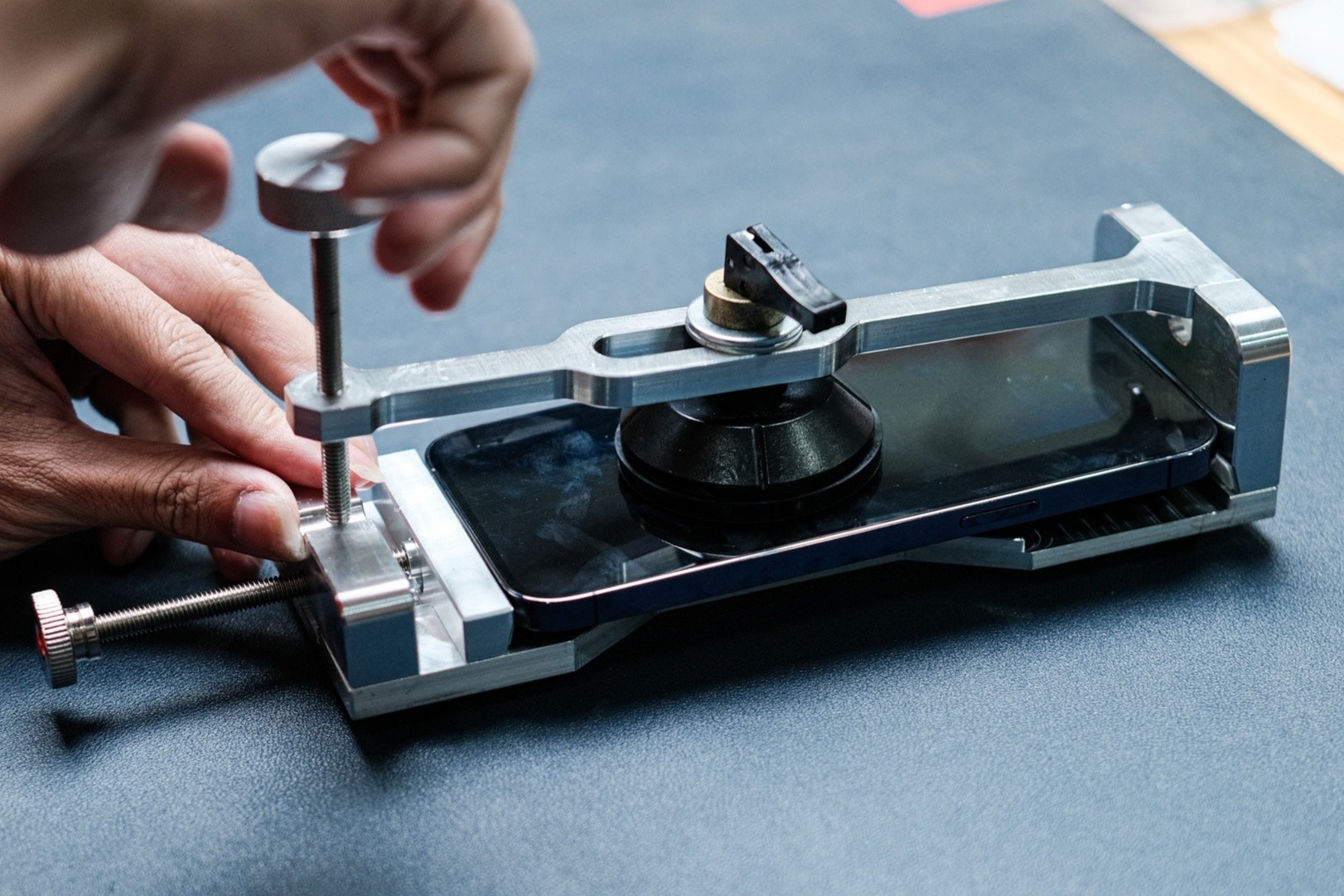 Bat cap trong goi bao hanh cua Apple tai Viet Nam hinh anh