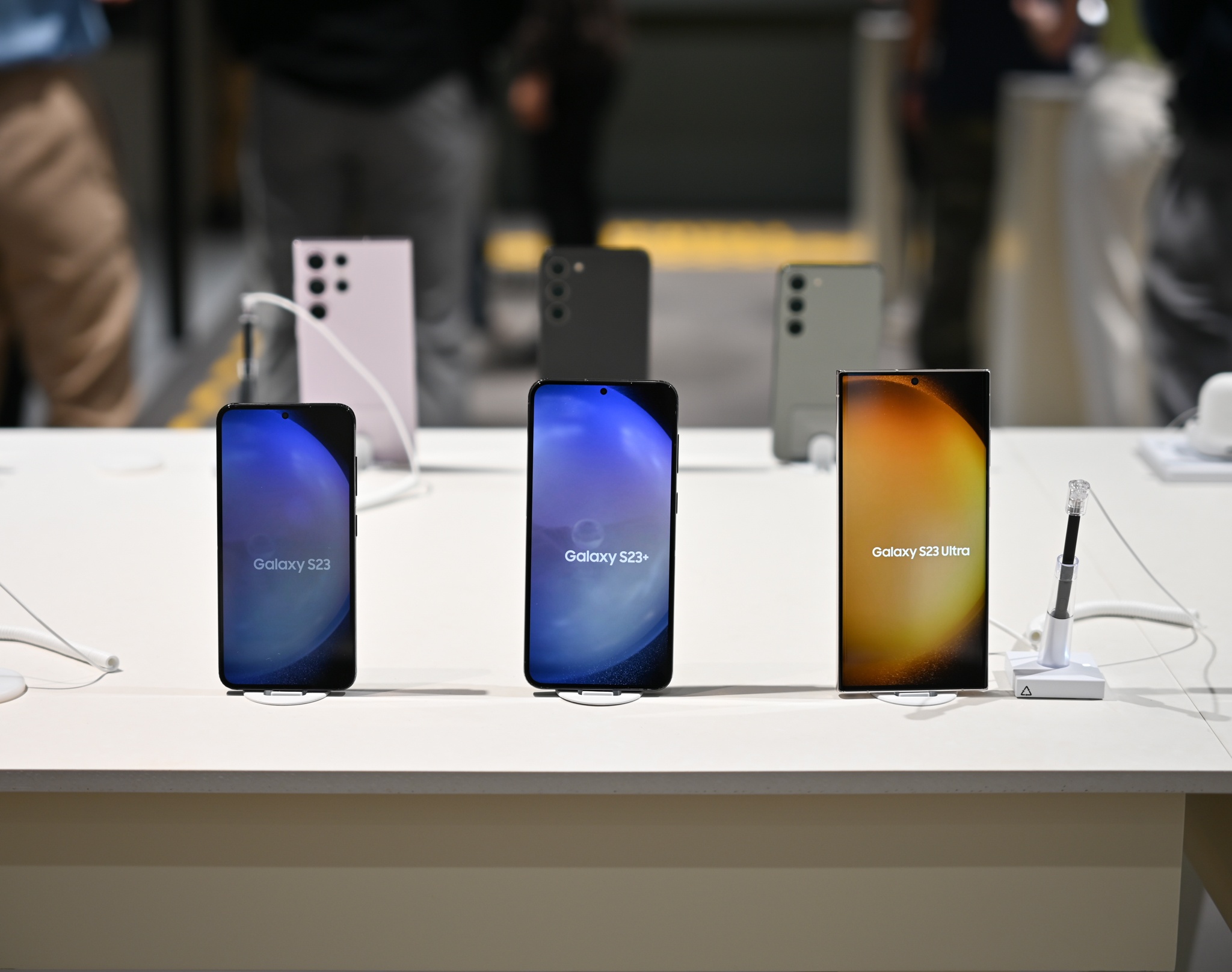 Trên tay Galaxy S23 ảnh 10 Tren tay Galaxy S23 anh 10