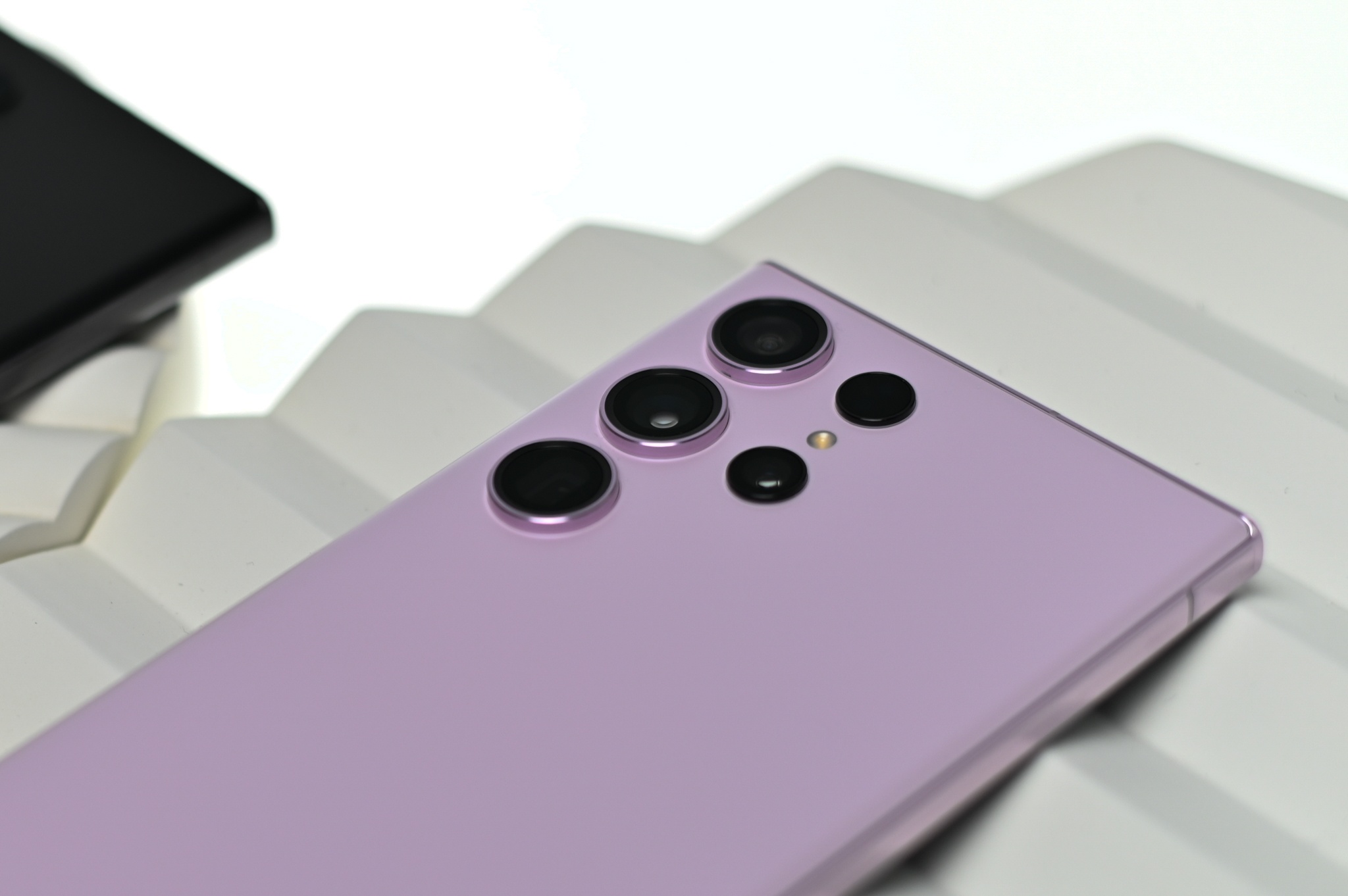 Trên tay Galaxy S23 ảnh 1 Tren tay Galaxy S23 anh 1