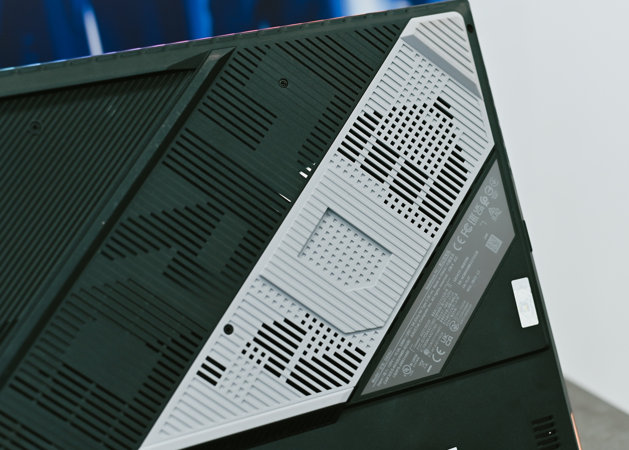 laptop manh nhat anh 9