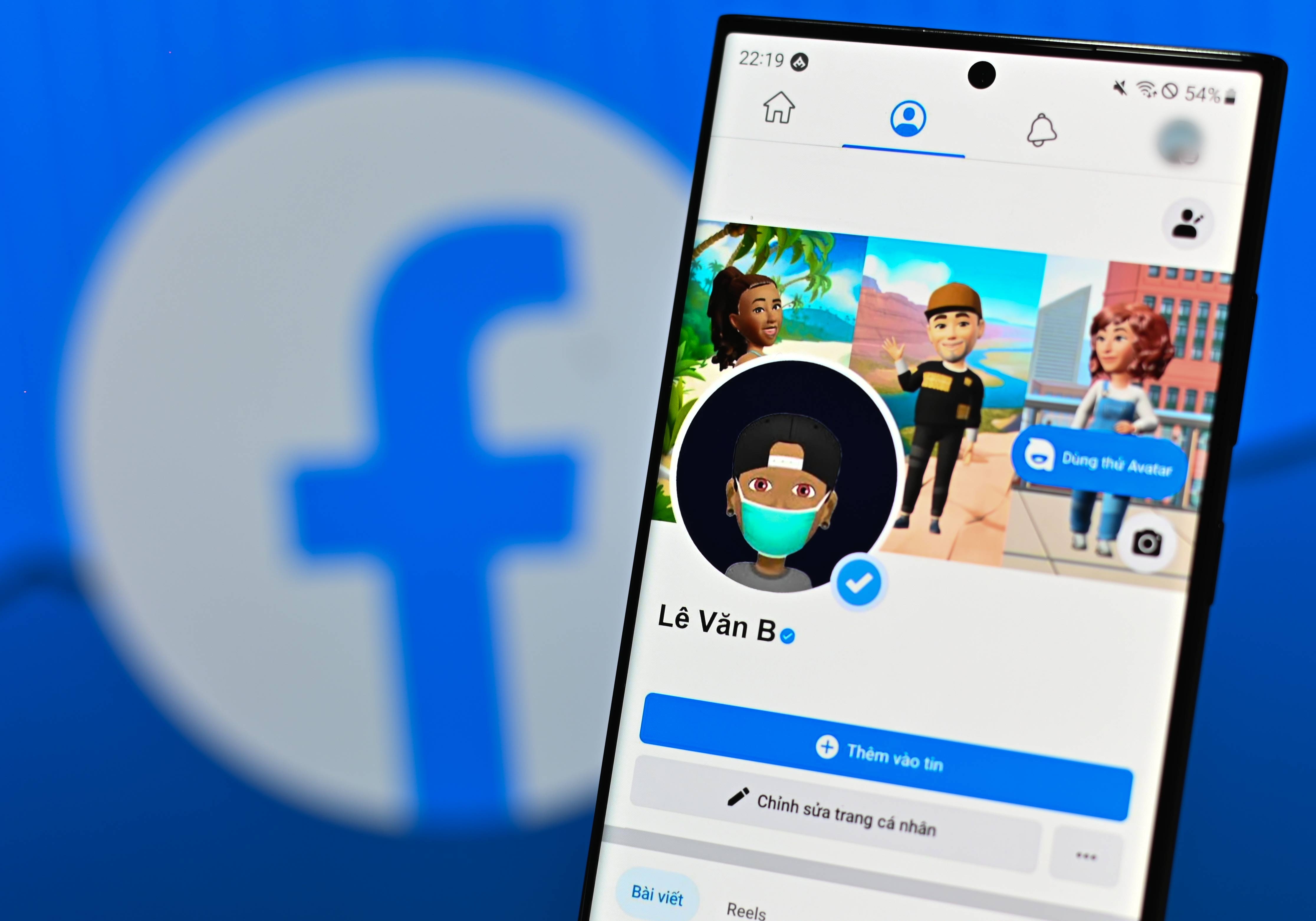 Ly do gia tick xanh Facebook tren dien thoai dat hon hinh anh