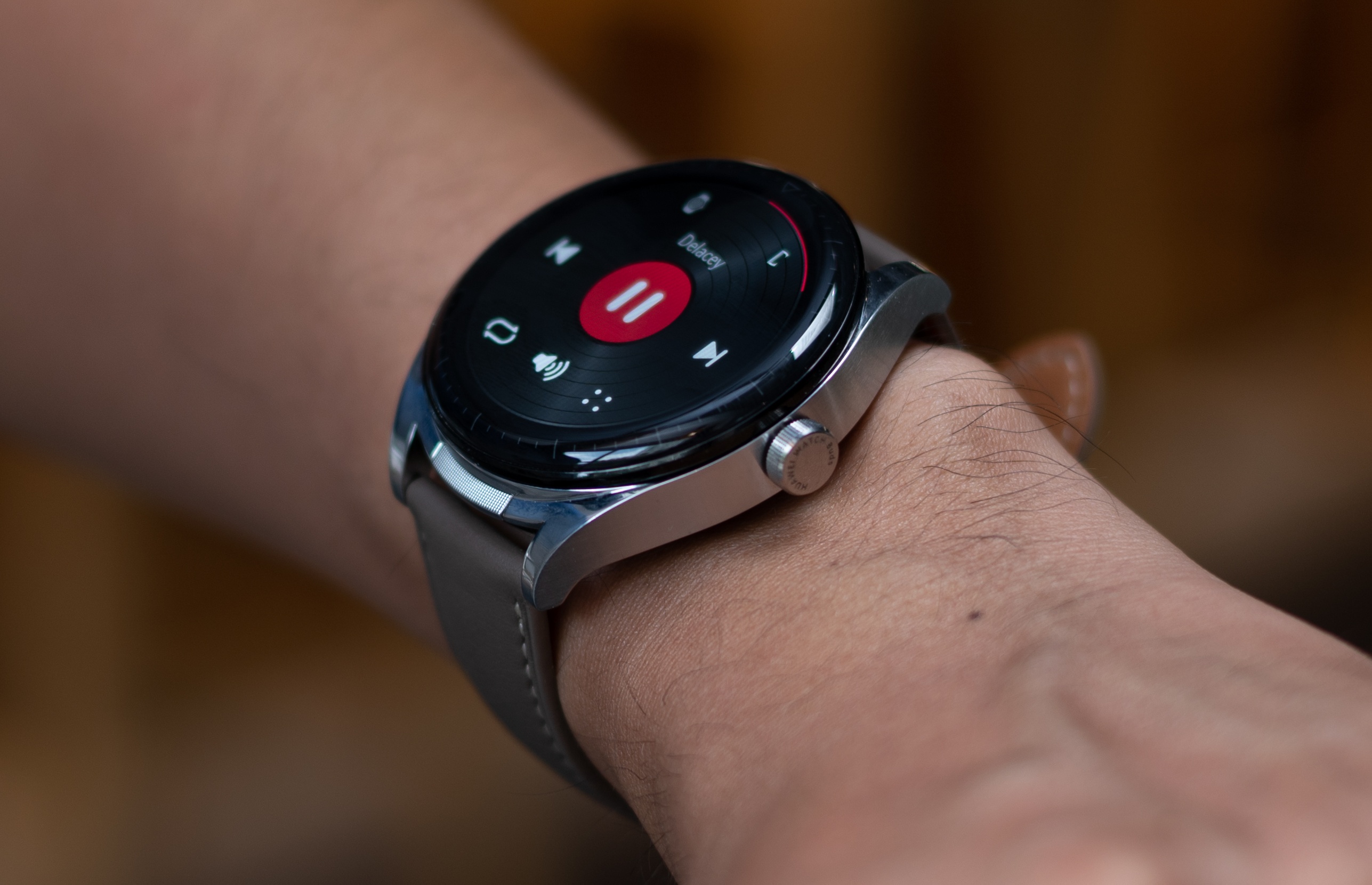 danh gia Huawei Watch Buds anh 2