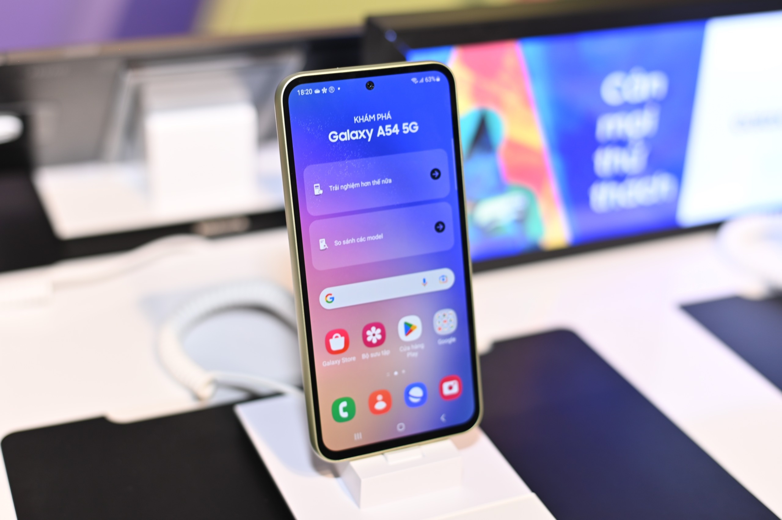 ban le di dong anh 1