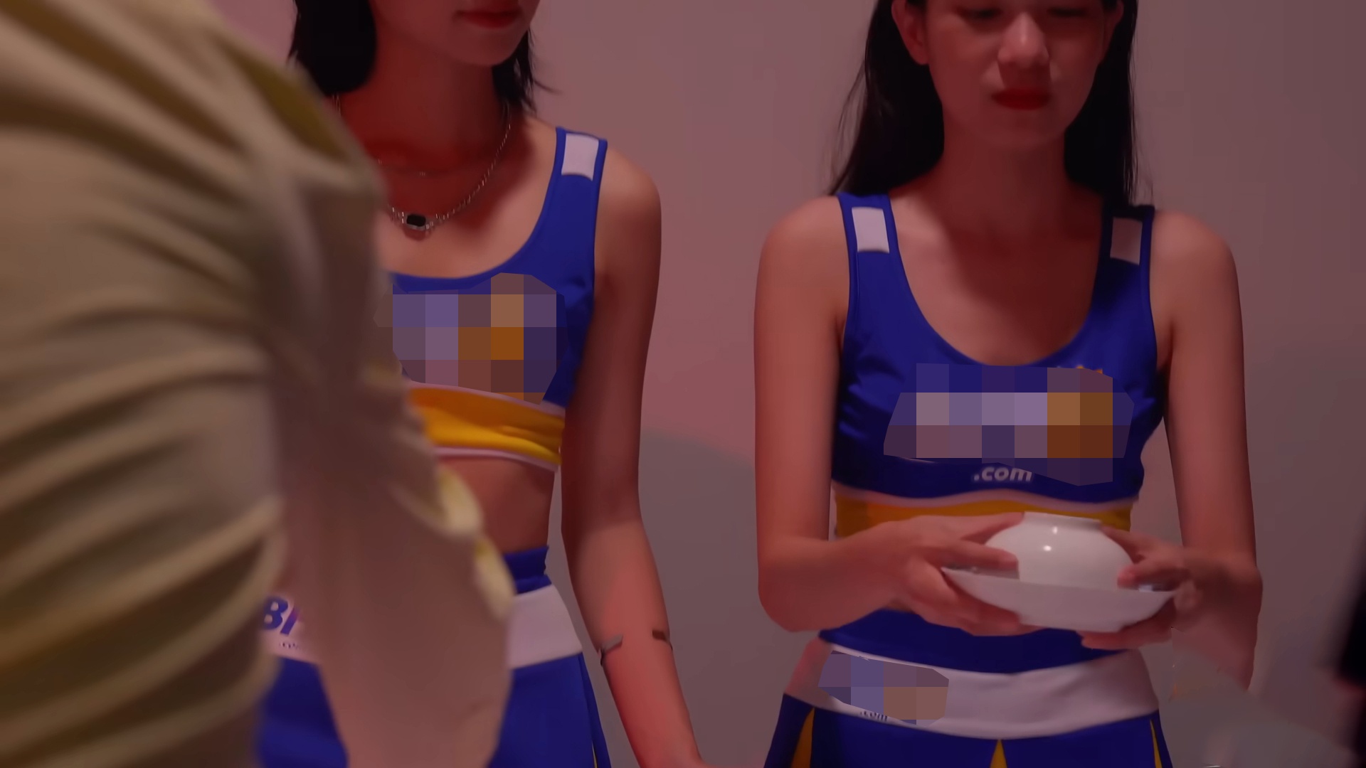 Phim giang ho trieu view quang cao web co bac hinh anh