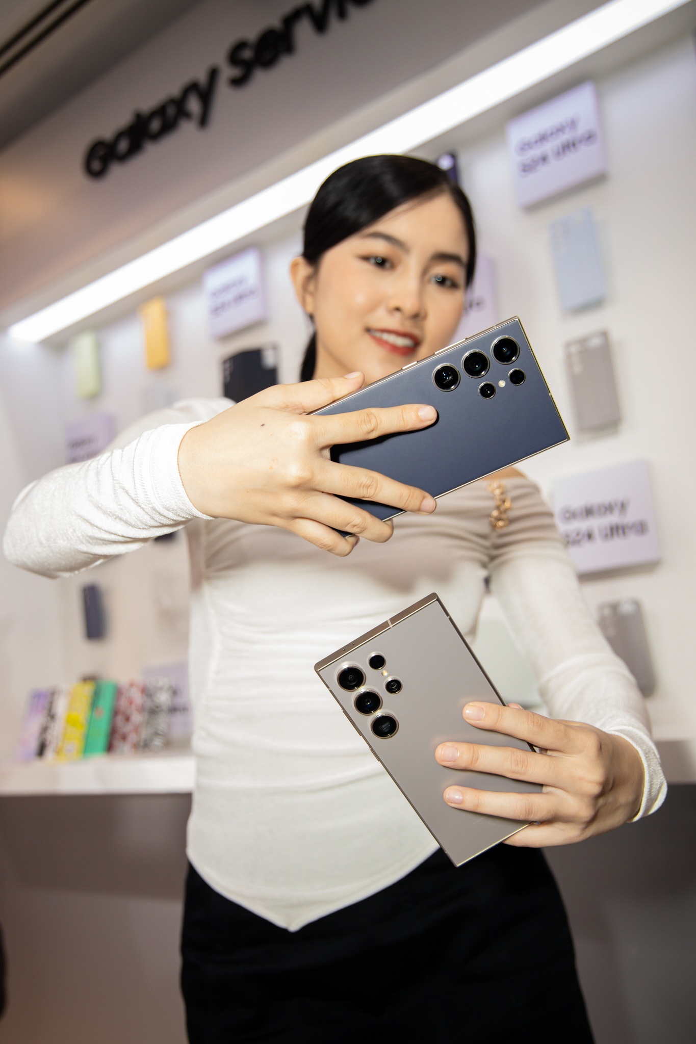 Tren tay S24 Ultra anh 9