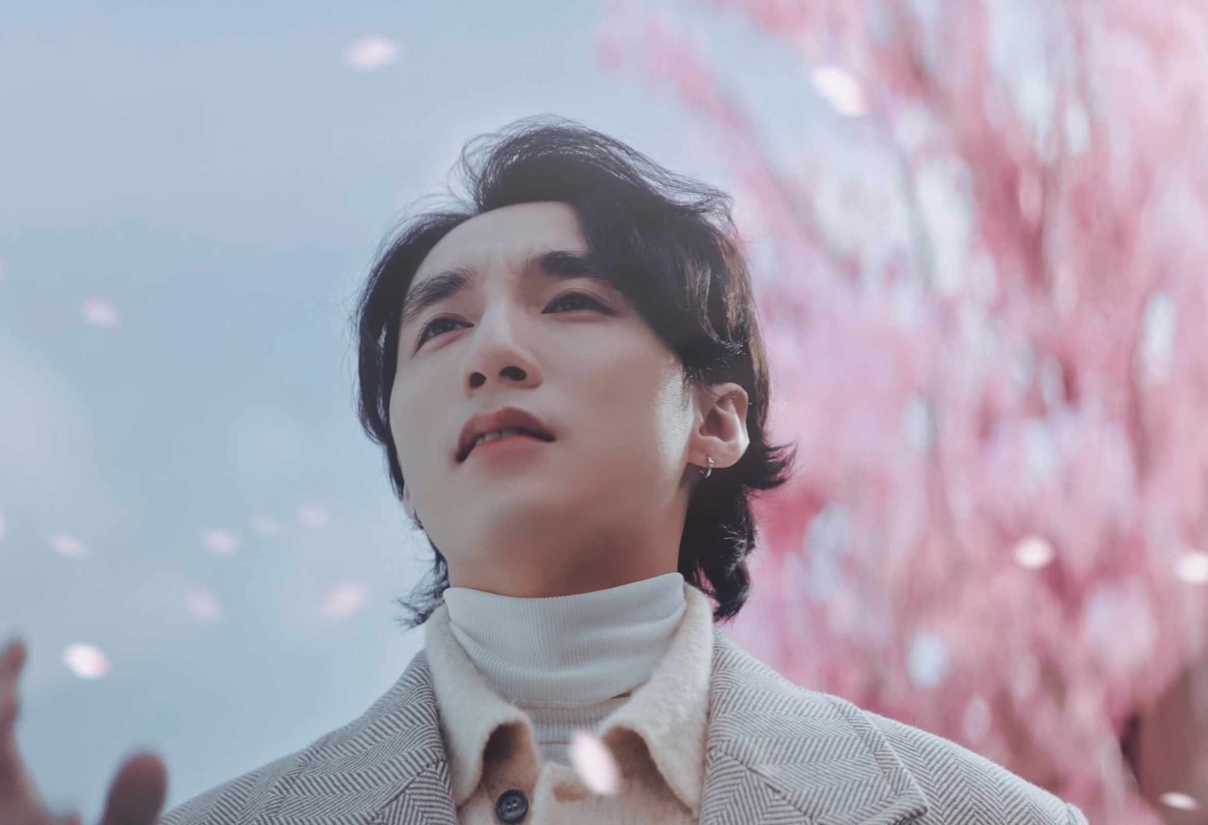 Ca do phi phap tren so luot xem MV cua Son Tung M-TP hinh anh