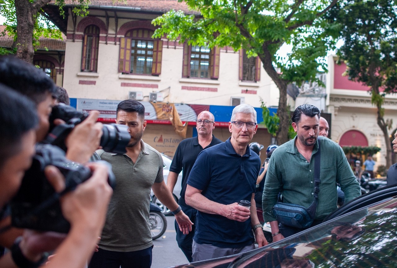tim cook den ha noi anh 8