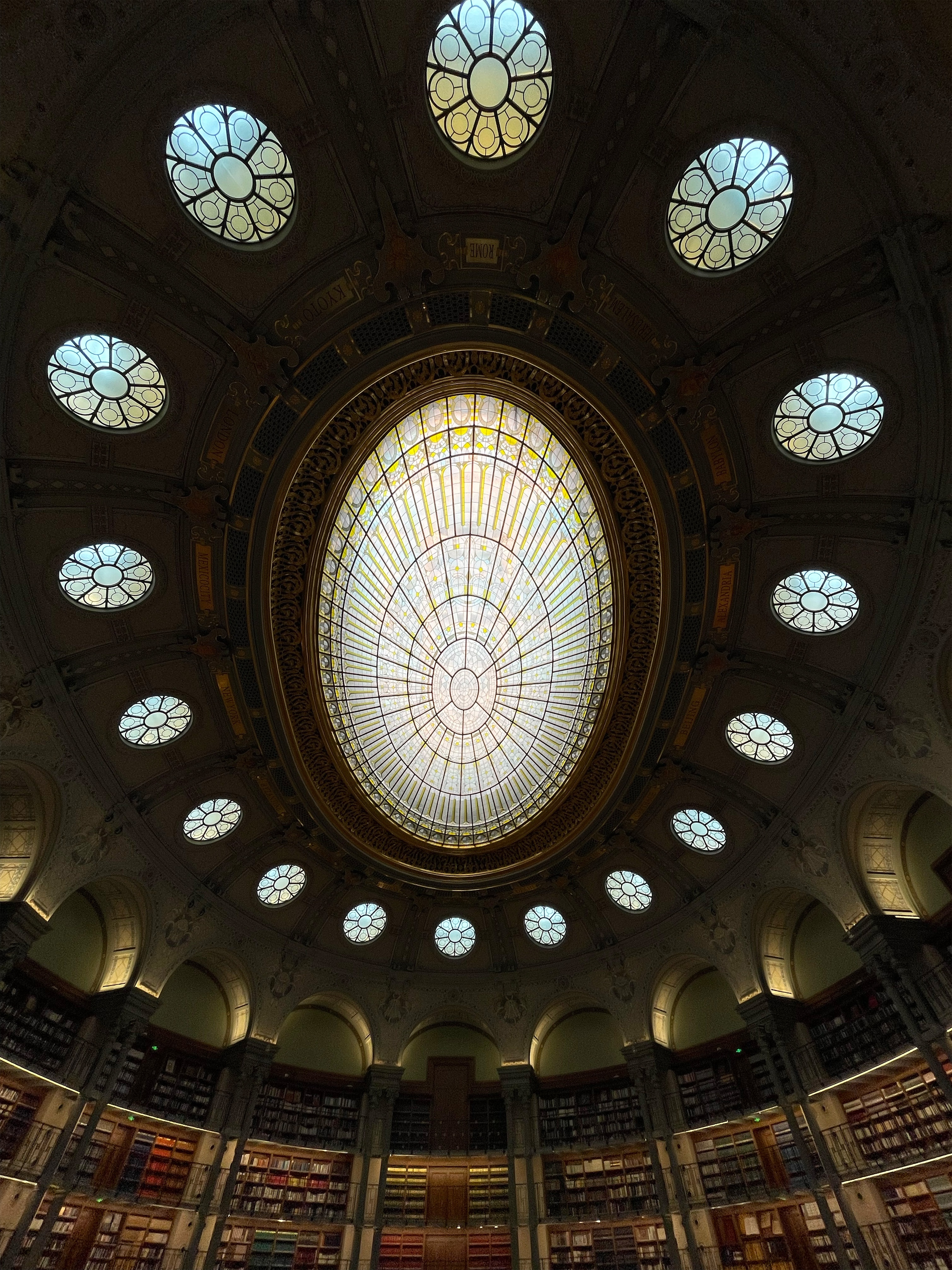 thu vien cua huawei anh 14