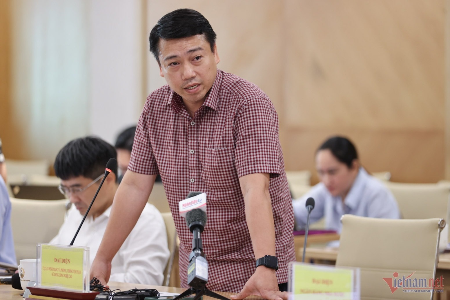 lua dao qua mang anh 2