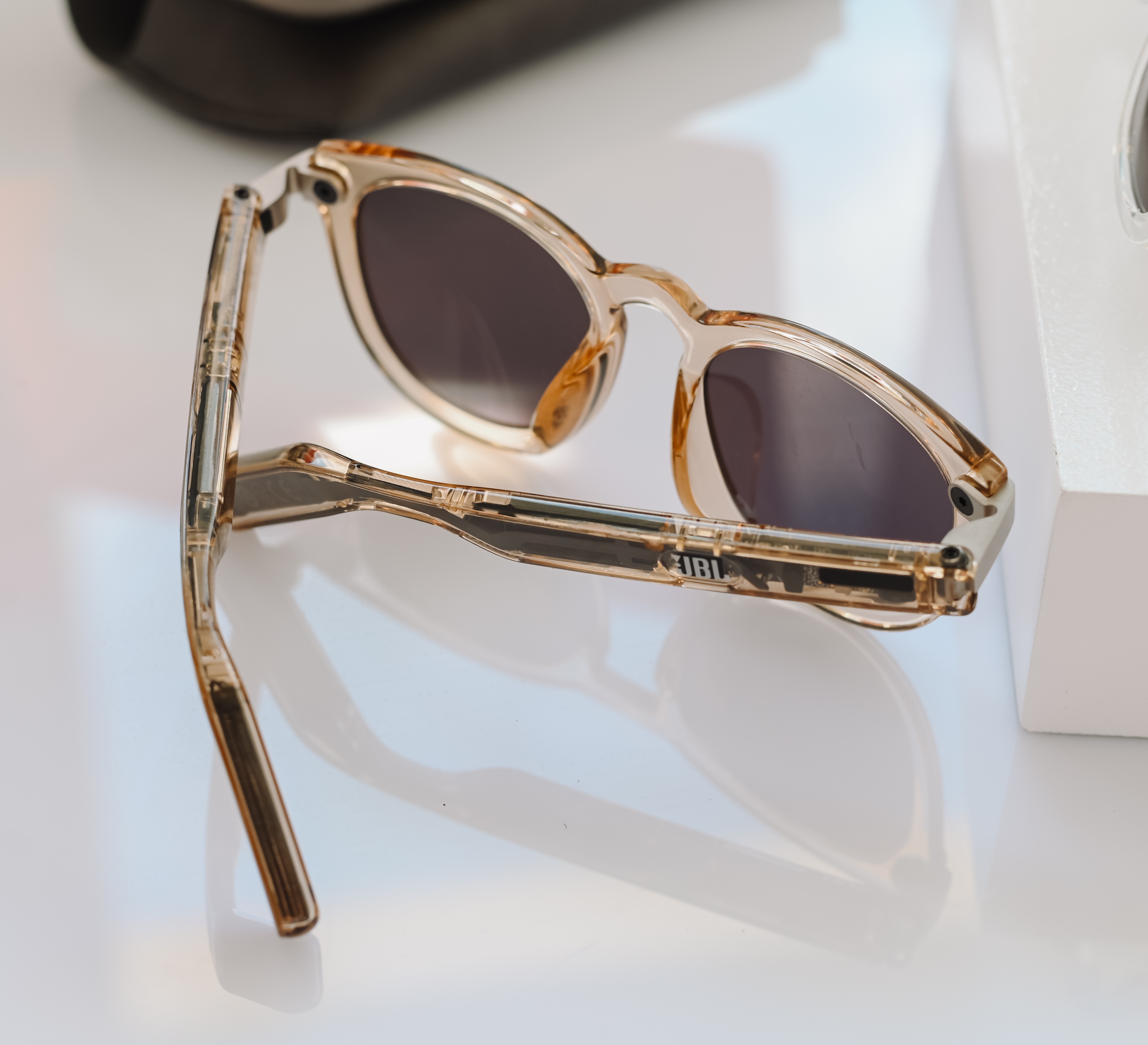 kinh phat nhac JBL anh 3