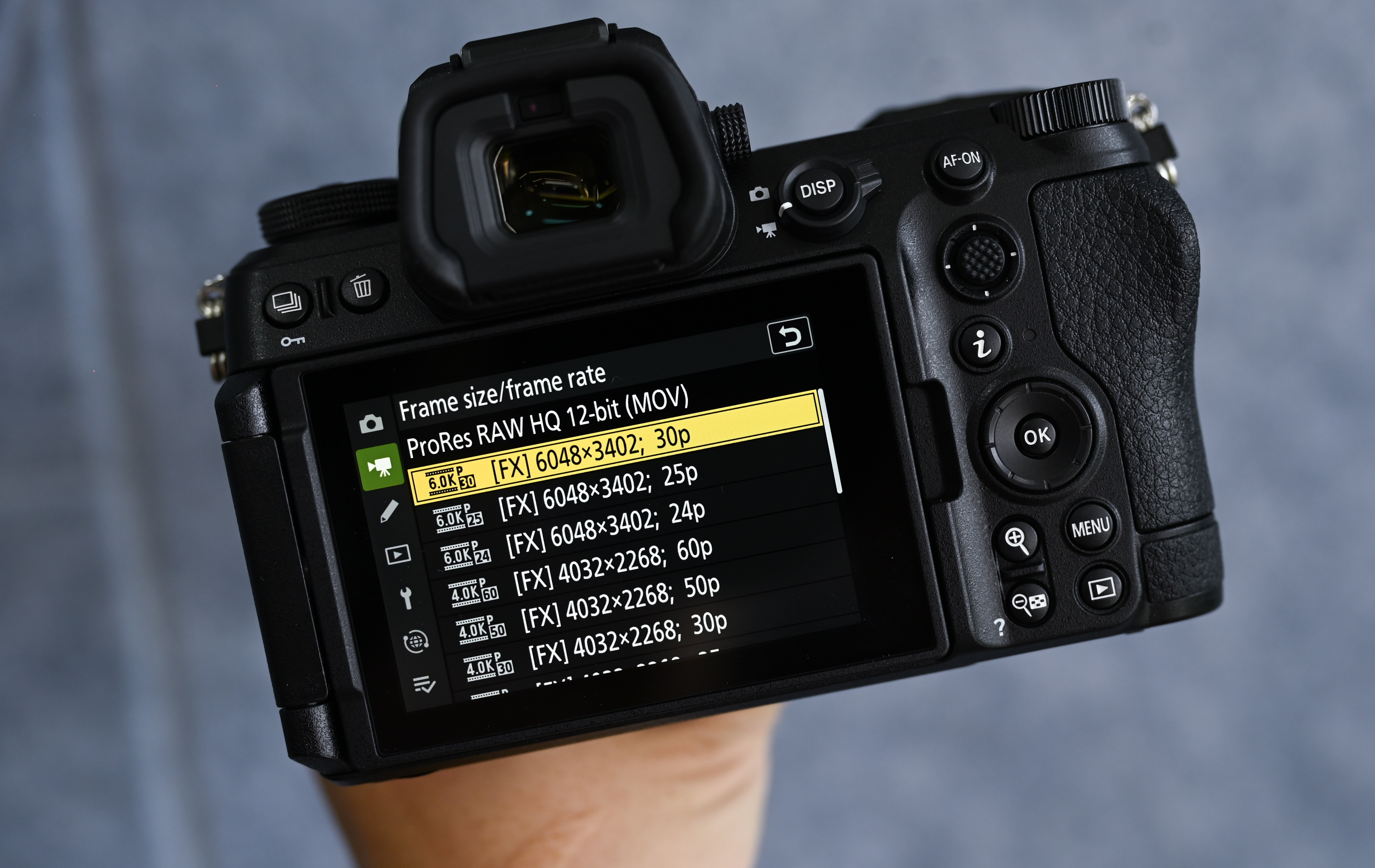 nikon z6 iii may anh anh 1