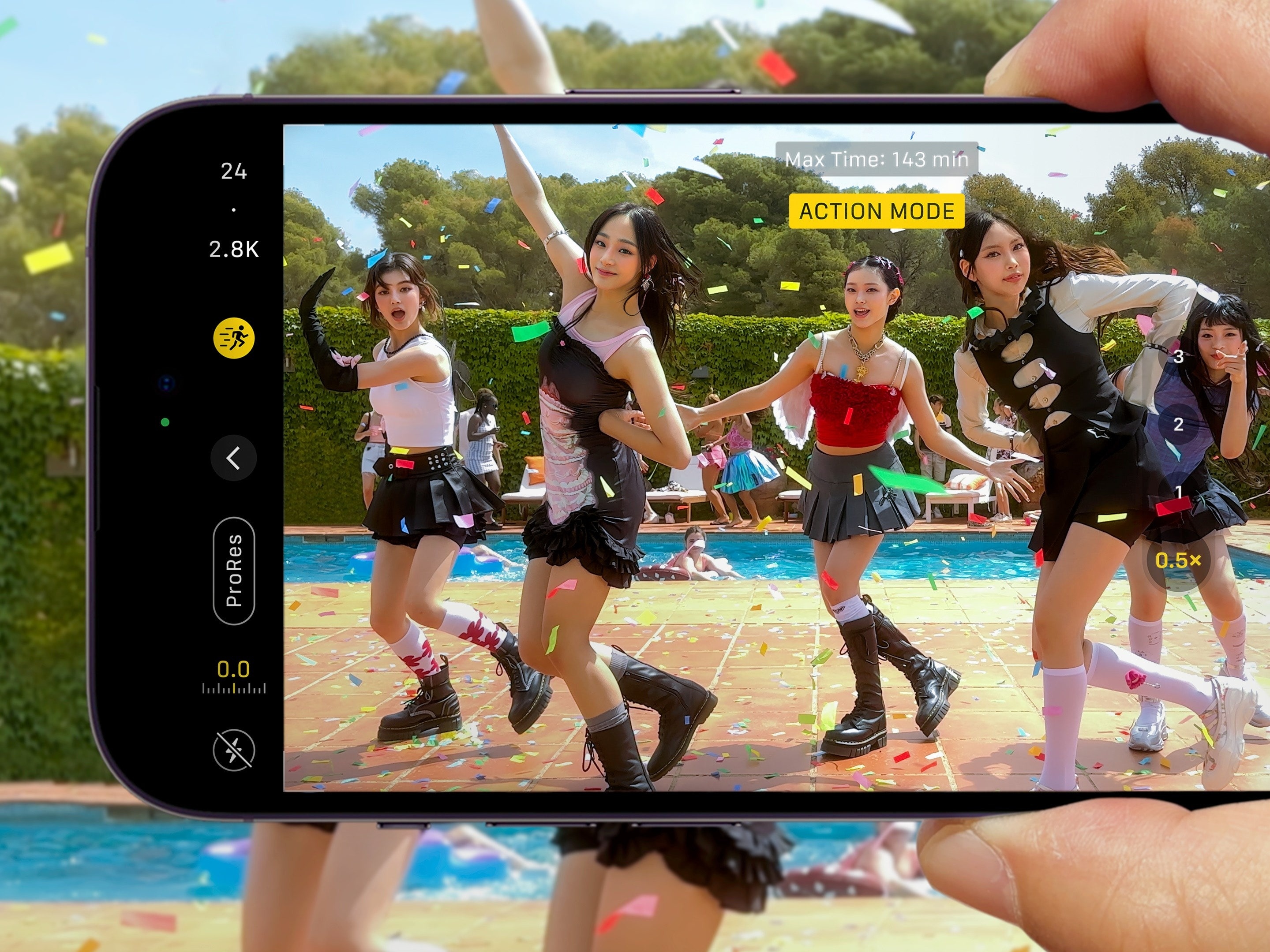 Dung de mat iPhone o Han Quoc hinh anh