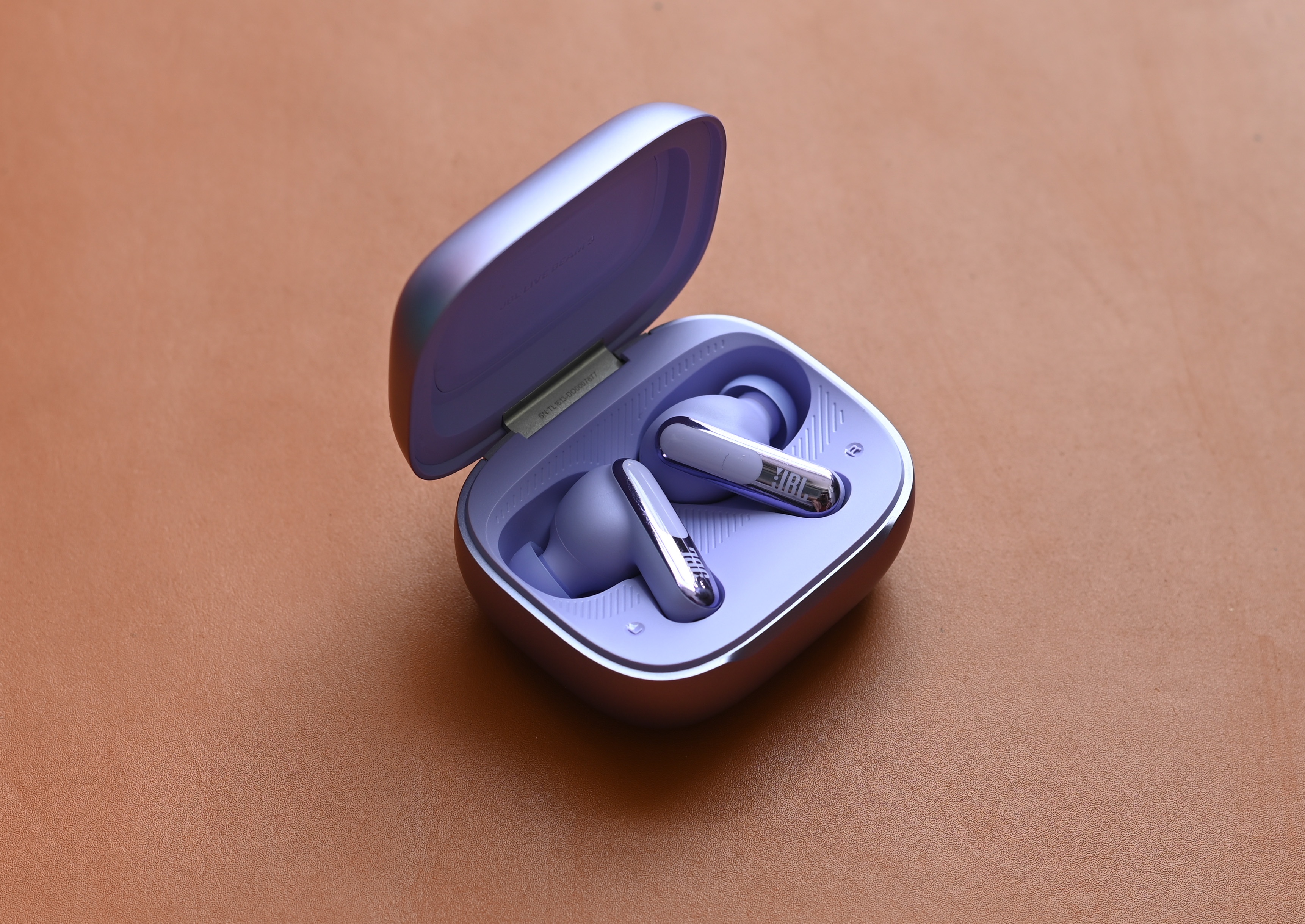 tai nghe co man hinh anh 13