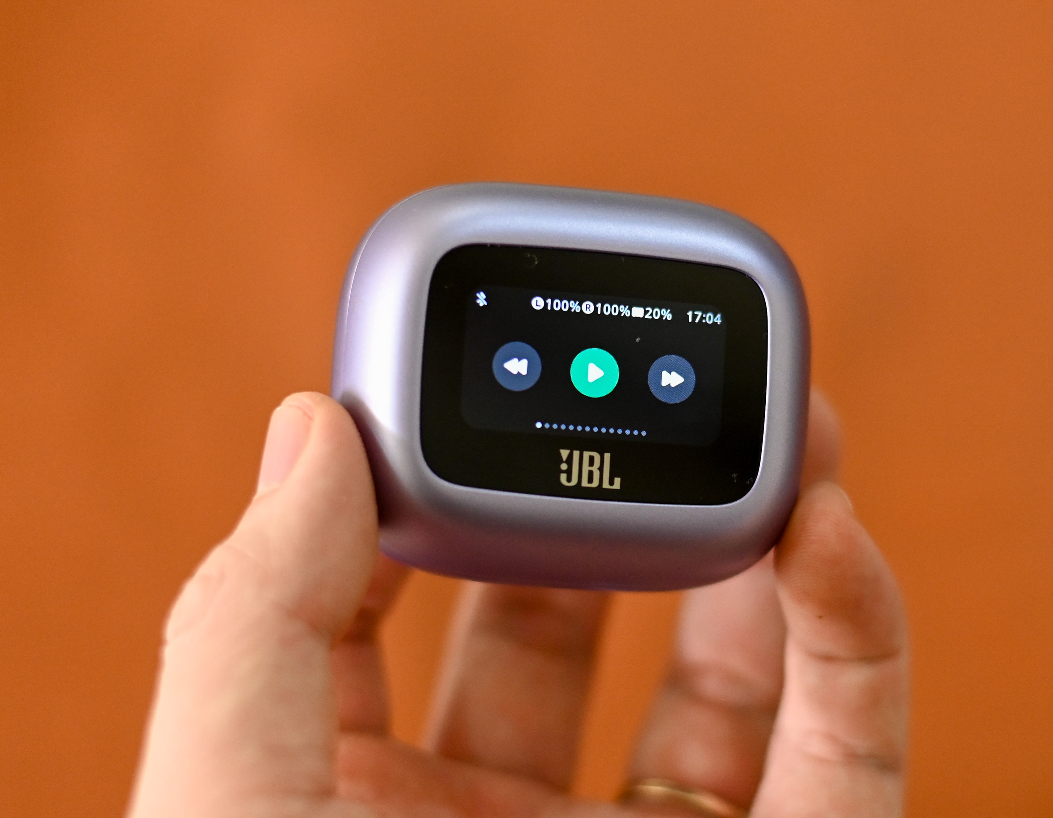 tai nghe có màn hình ảnh 4 tai nghe co man hinh anh 4