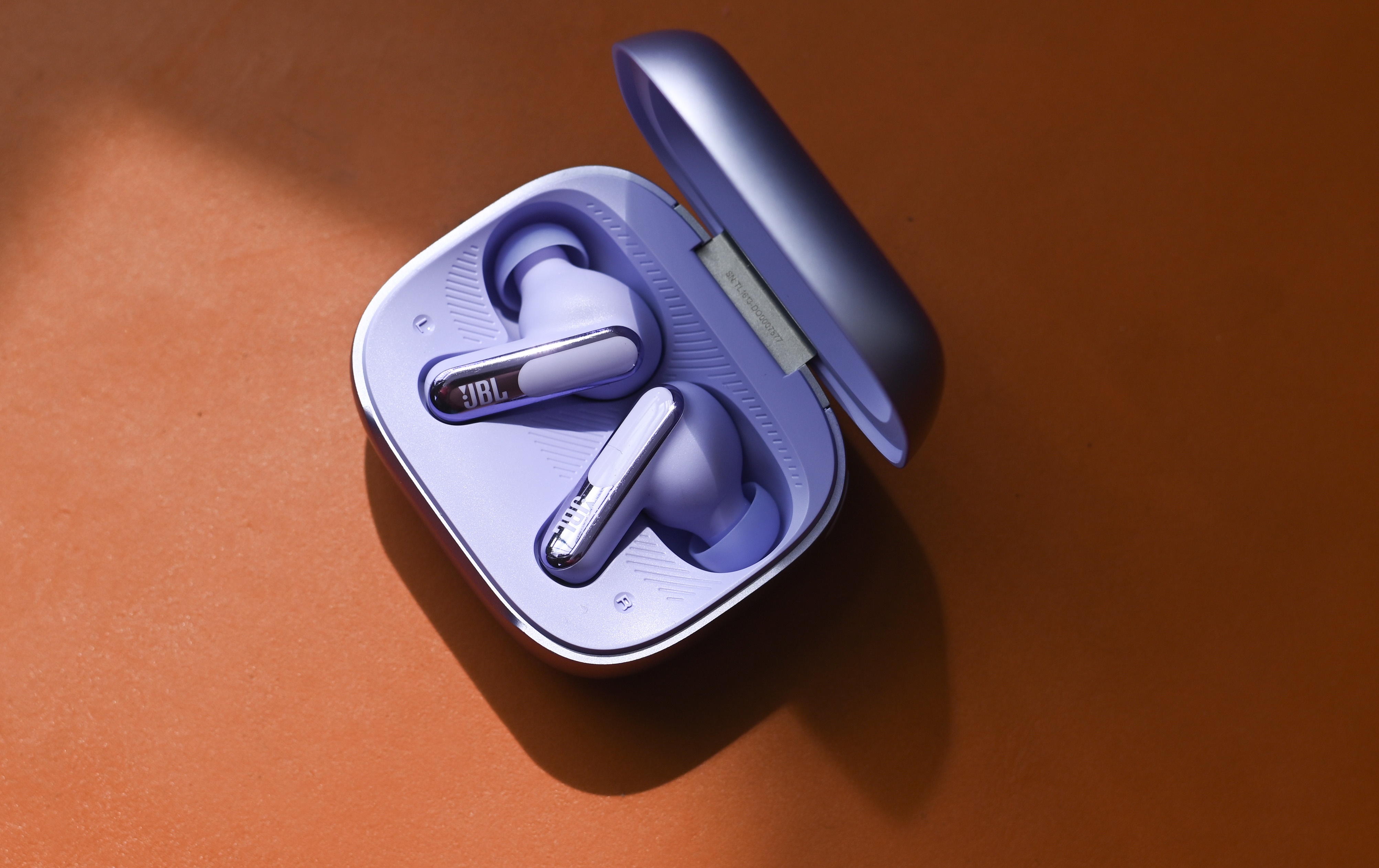 tai nghe co man hinh anh 8