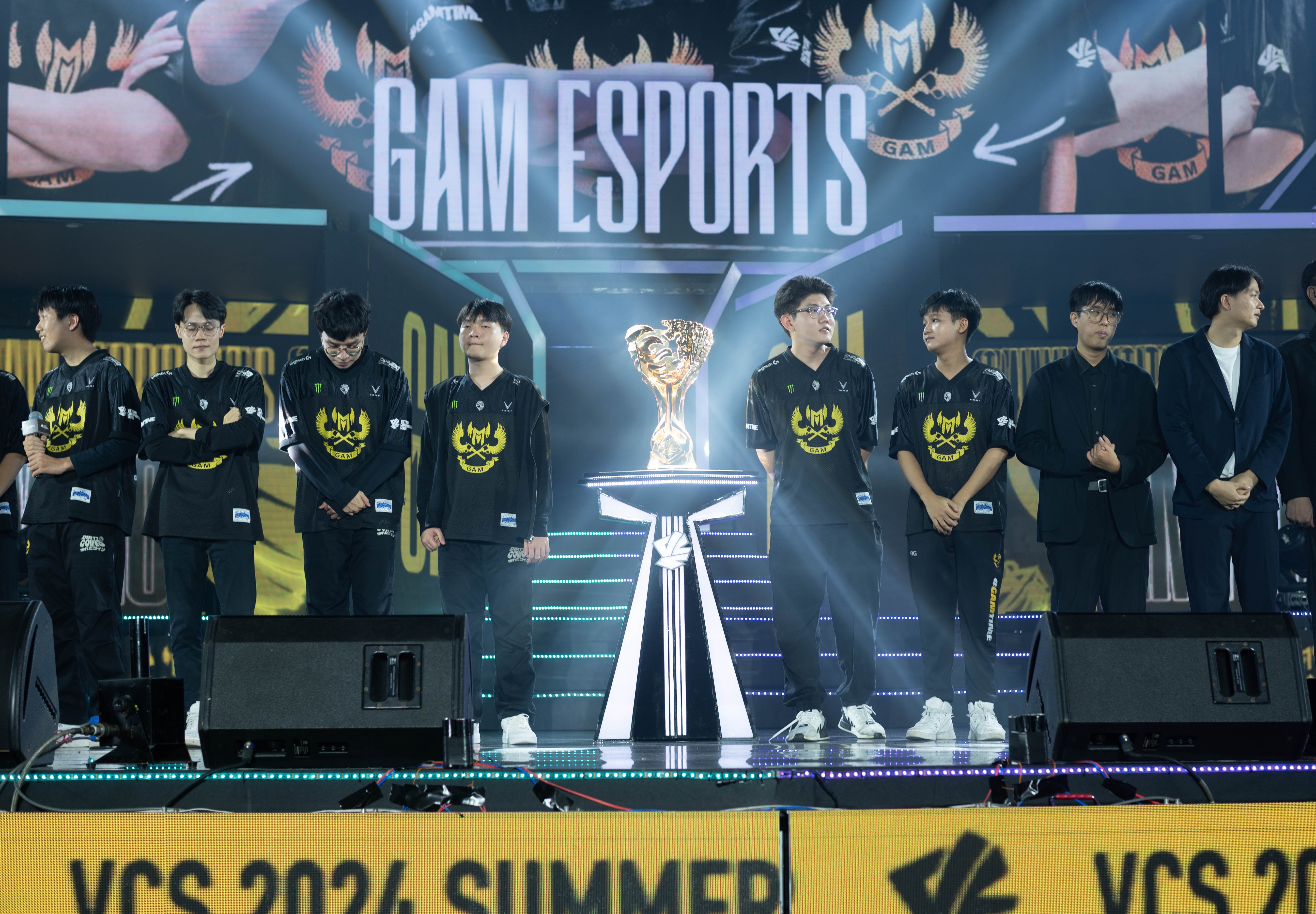 GAM vo dich vcs anh 1