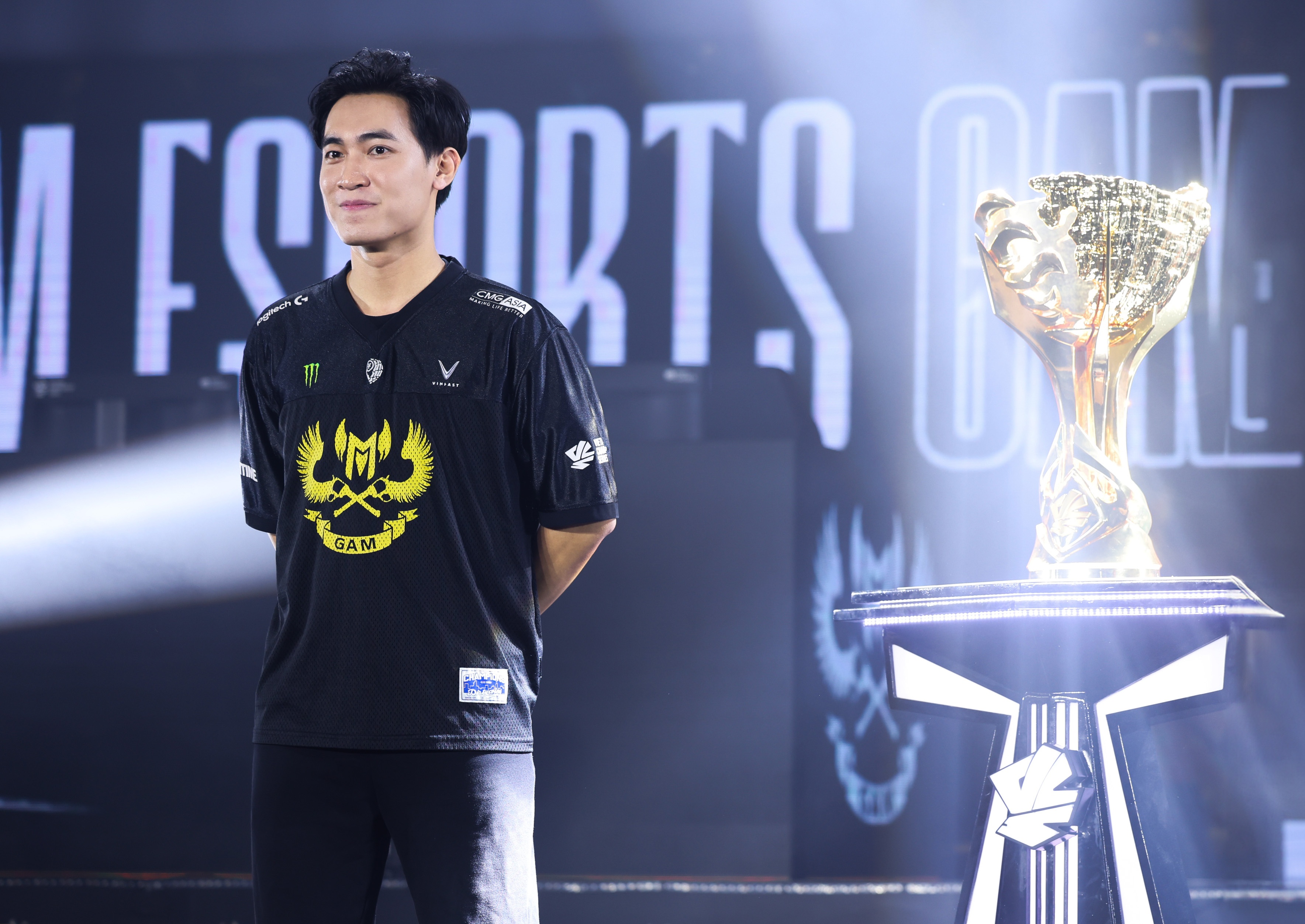 Levi chua giai nghe hinh anh