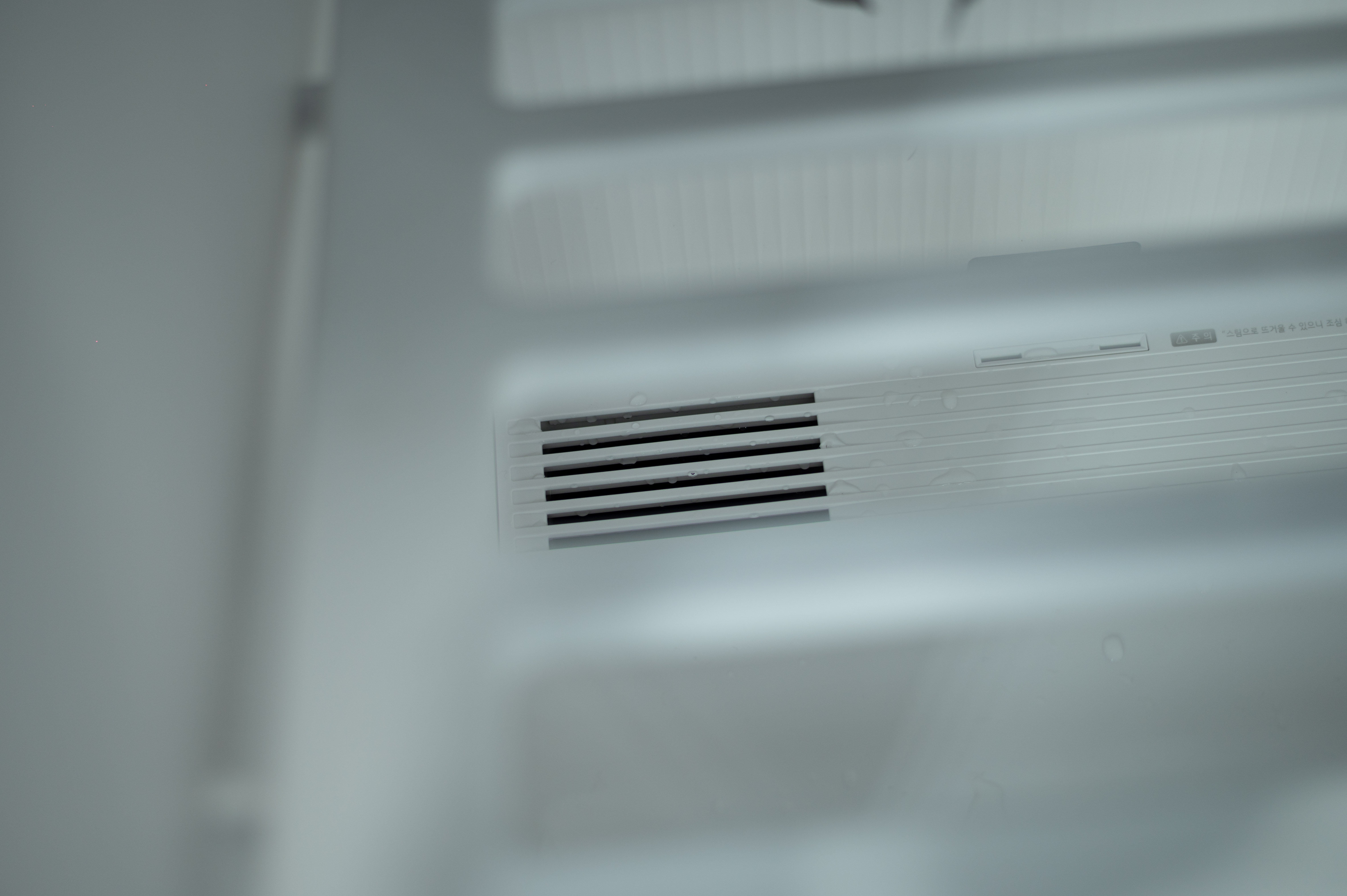 tủ giặt quần áo LG ảnh 2 tu giat quan ao LG anh 2