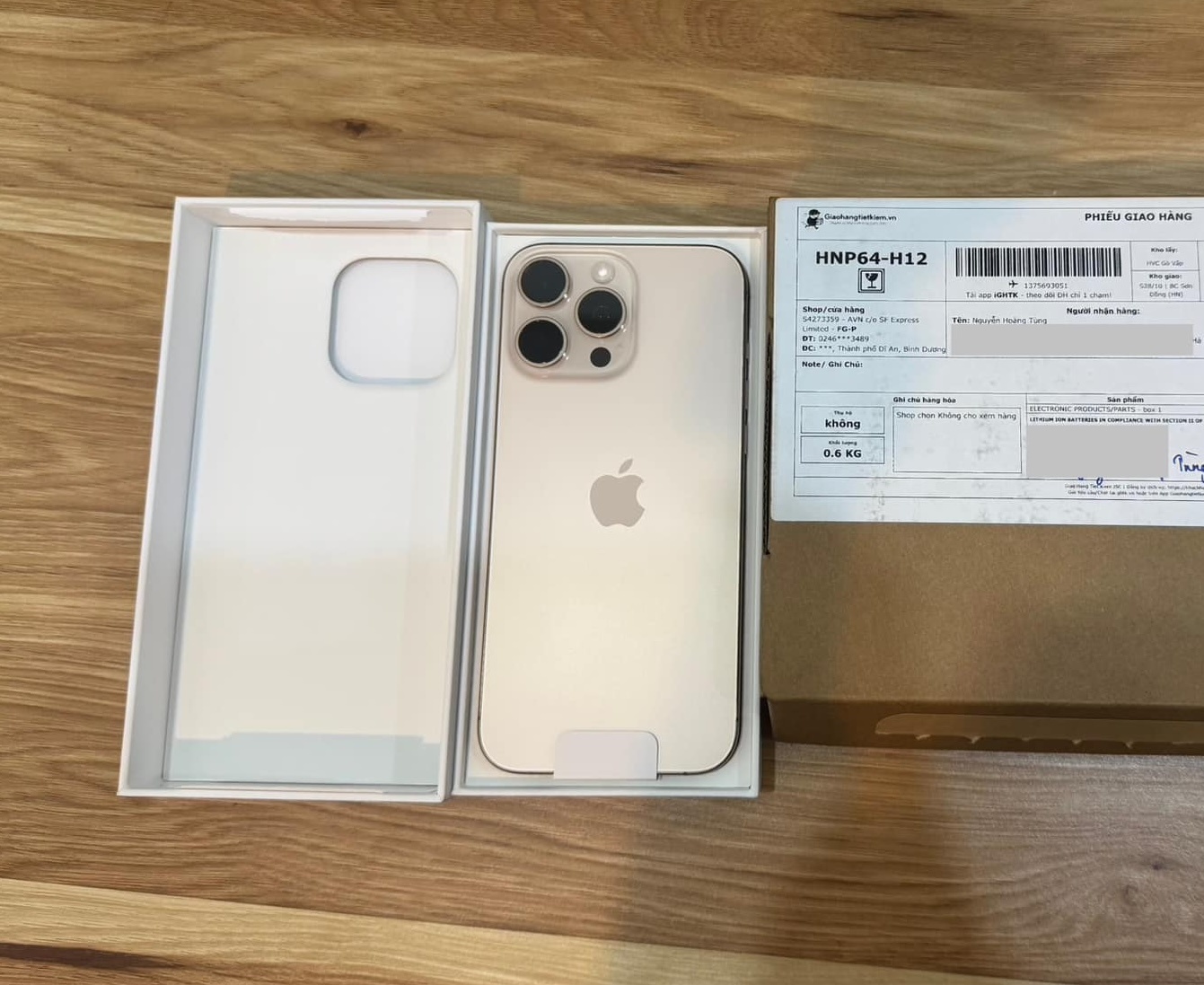 Apple xu ly xong vu mua iPhone 16 Pro Max nhung nhan hop rong hinh anh
