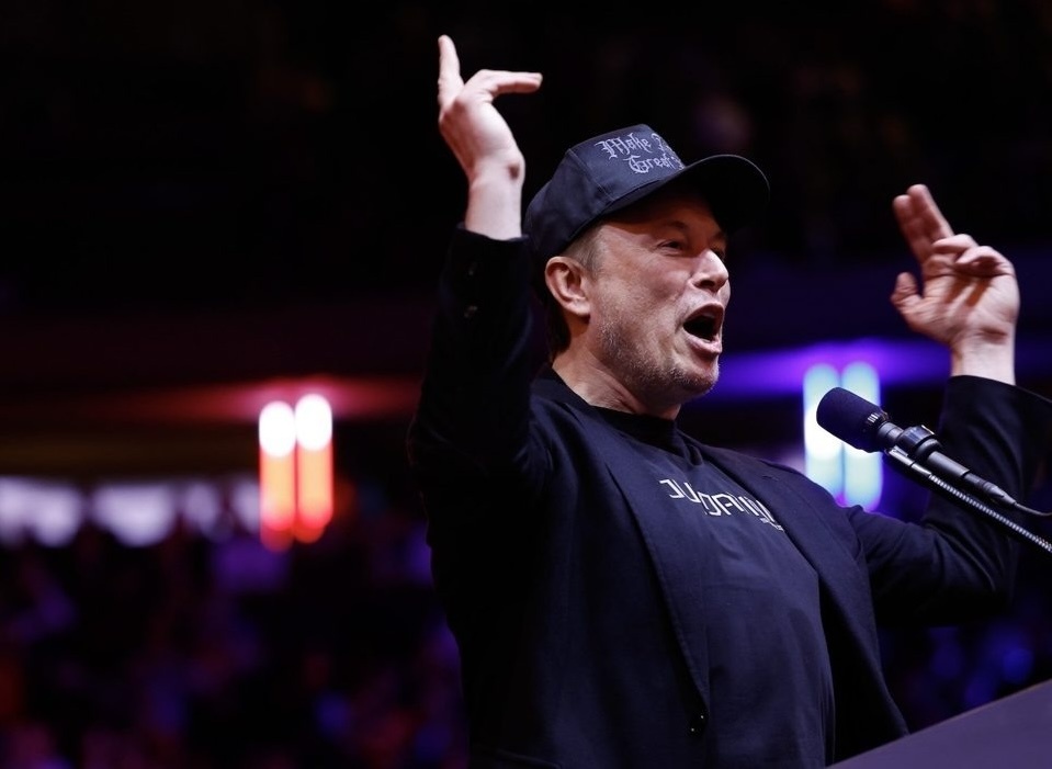 Elon Musk ‘viet vi’ trong ngay ong Trump dac cu hinh anh