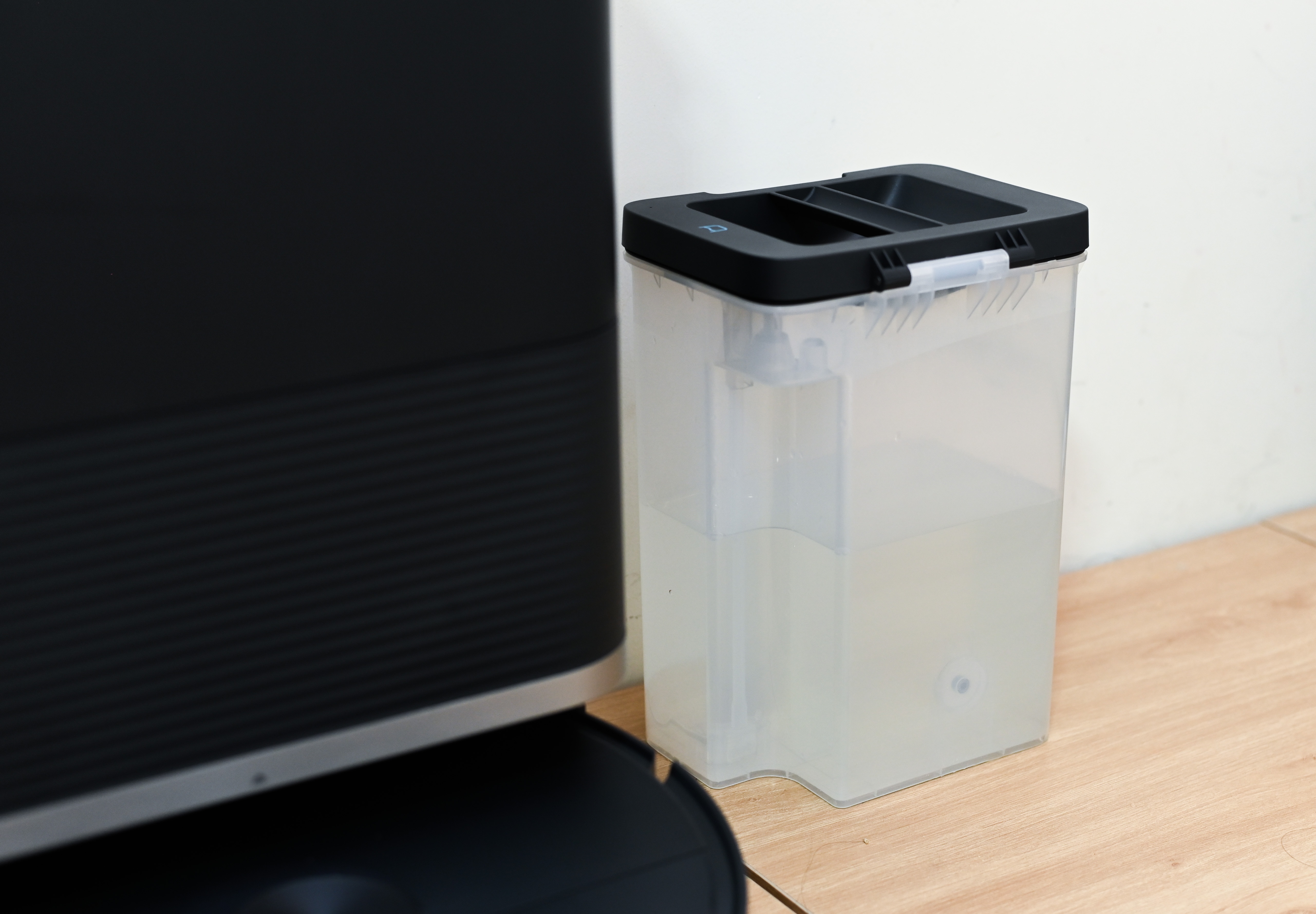 choi cat toc robot anh 6