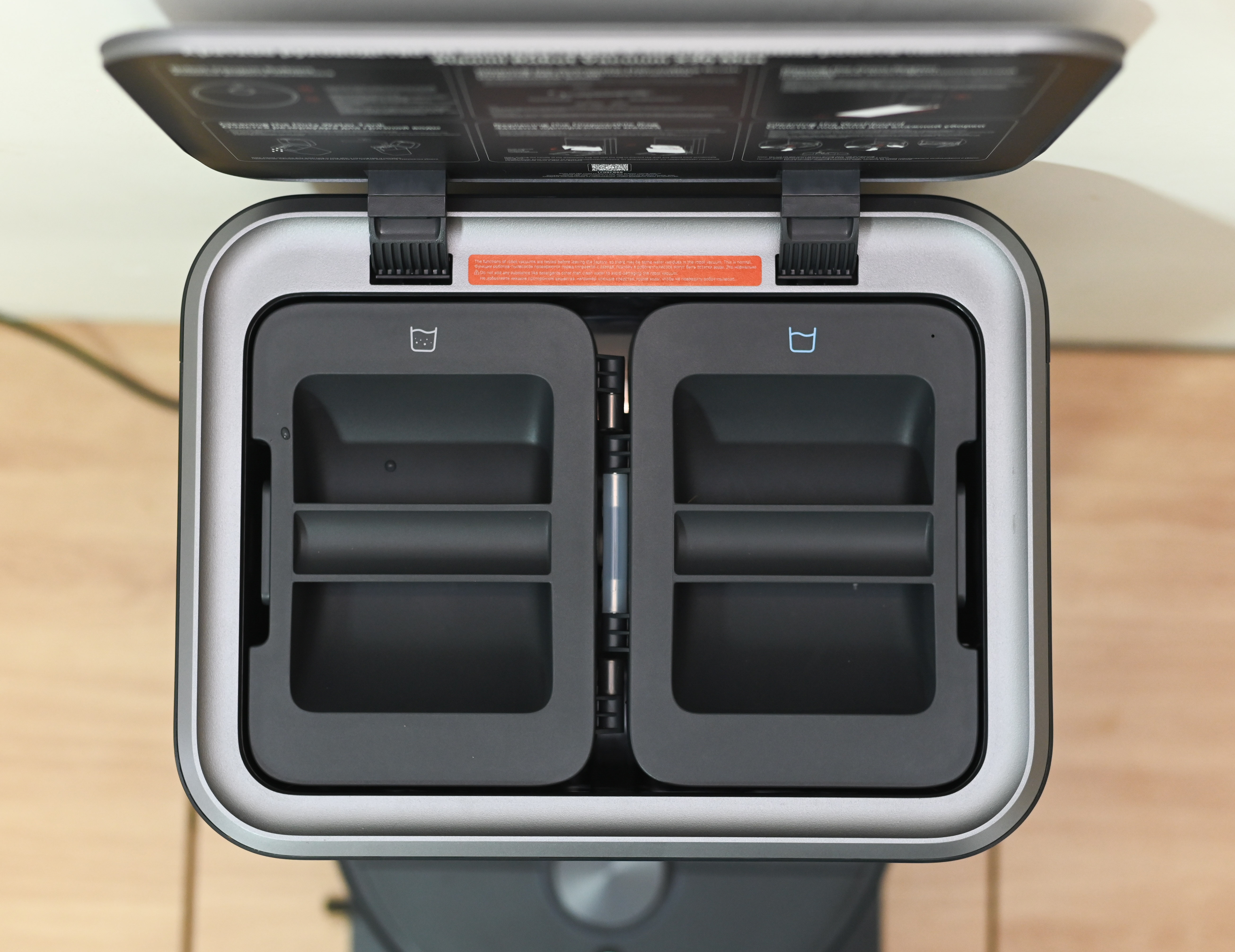 choi cat toc robot anh 14