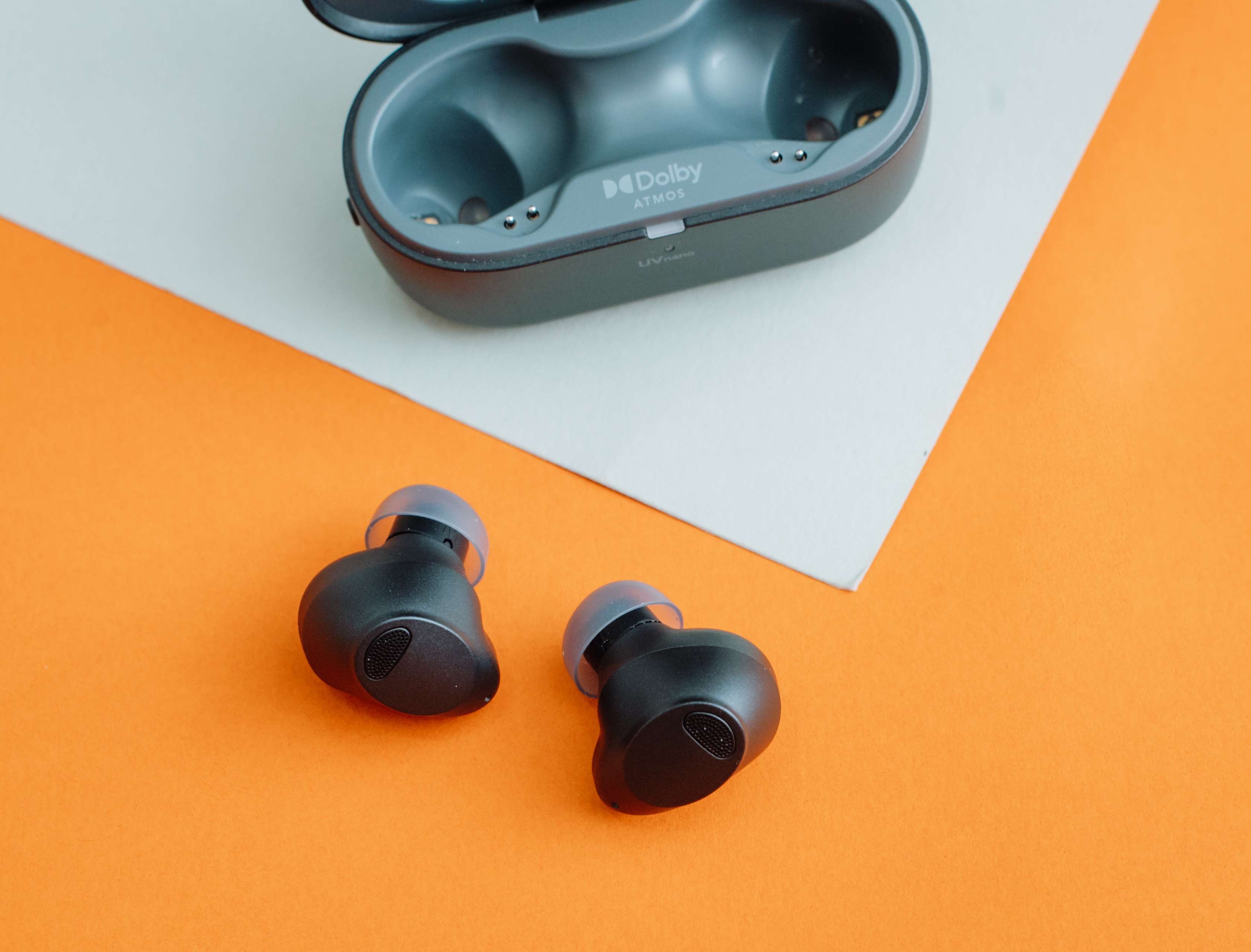 tai nghe dang mua anh 11