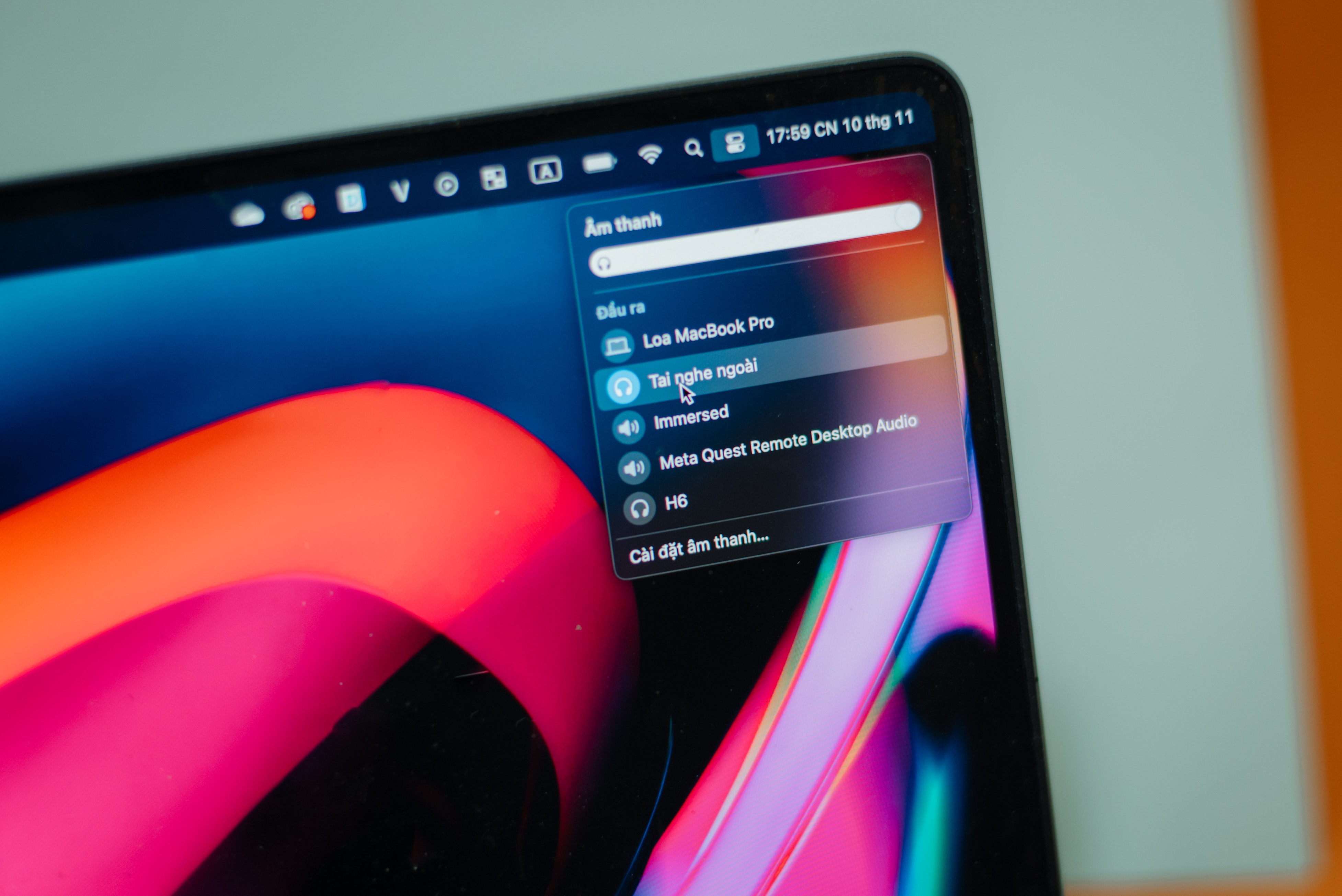 tai nghe dang mua anh 3