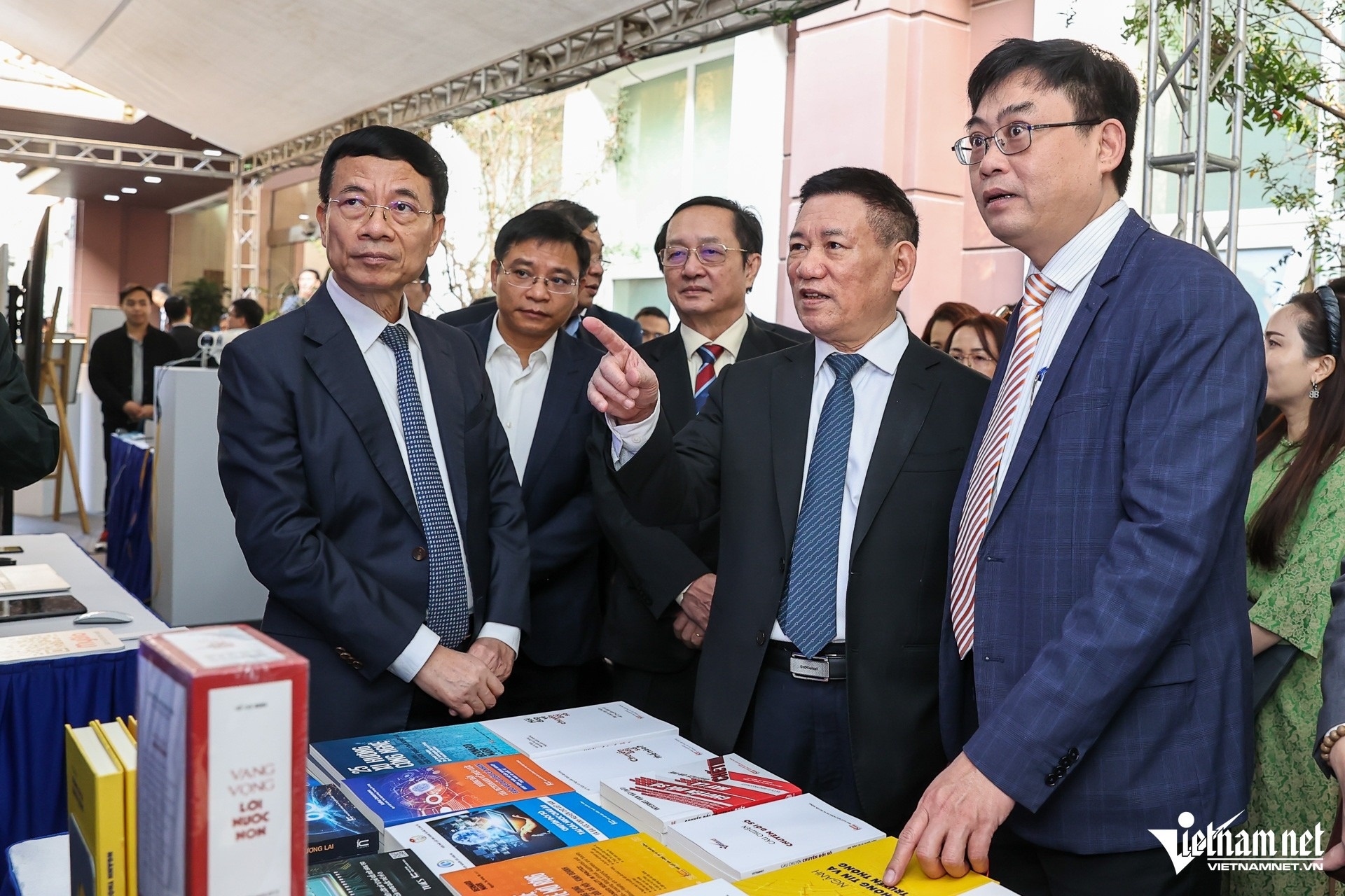 Bo TT&TT, KH&CN sau hop nhat se manh hon, sau hon va hieu qua hon hinh anh